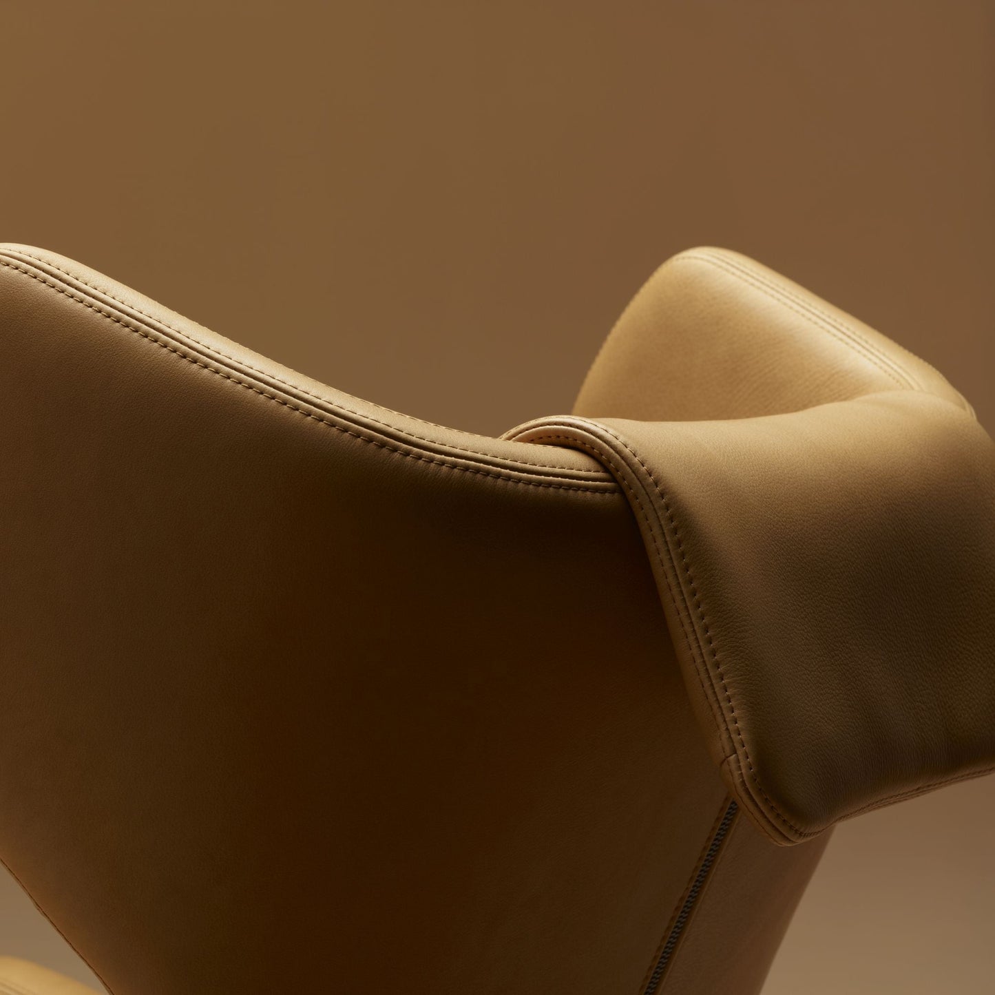 Vitra Grand Repos Loungesessel drehbar Ohrensessel einzeln Synchronmechanik