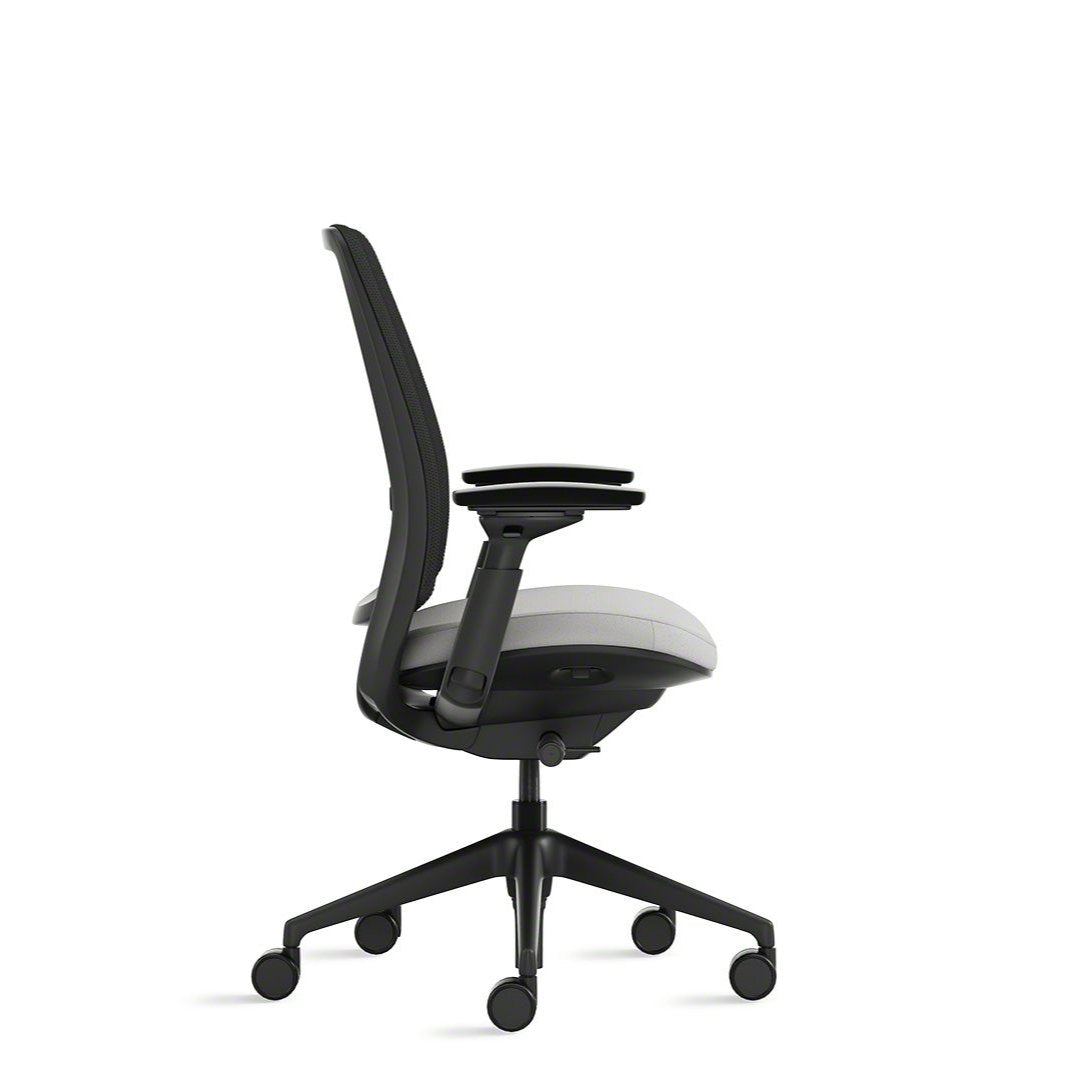 Steelcase Series 2 Bürostuhl Netzrücken & Armlehnen Bezug Atlantic - konfigurierbar
