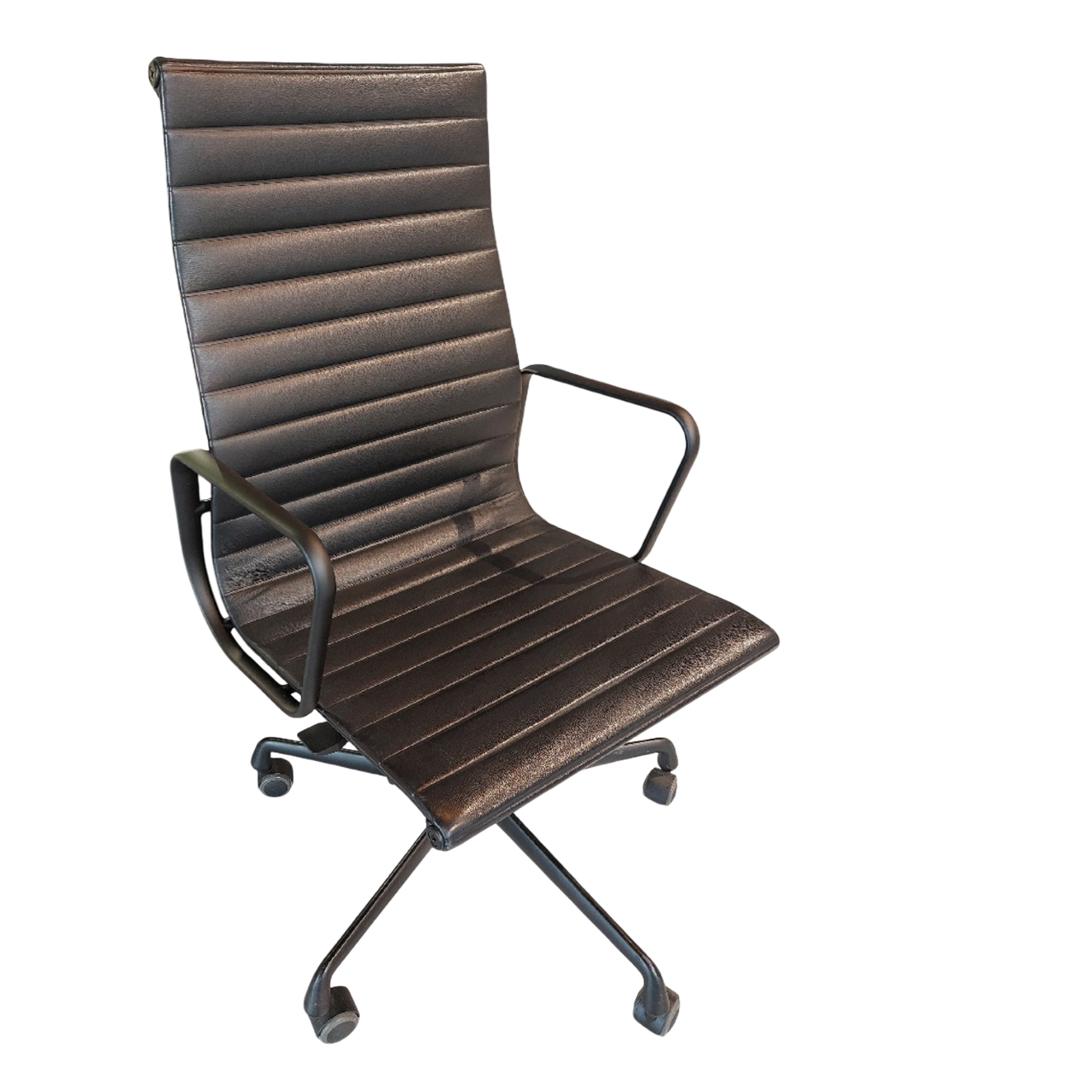 Vitra Aluminium Chair EA 119 Drehstuhl mit Armlehnen auf Rollen