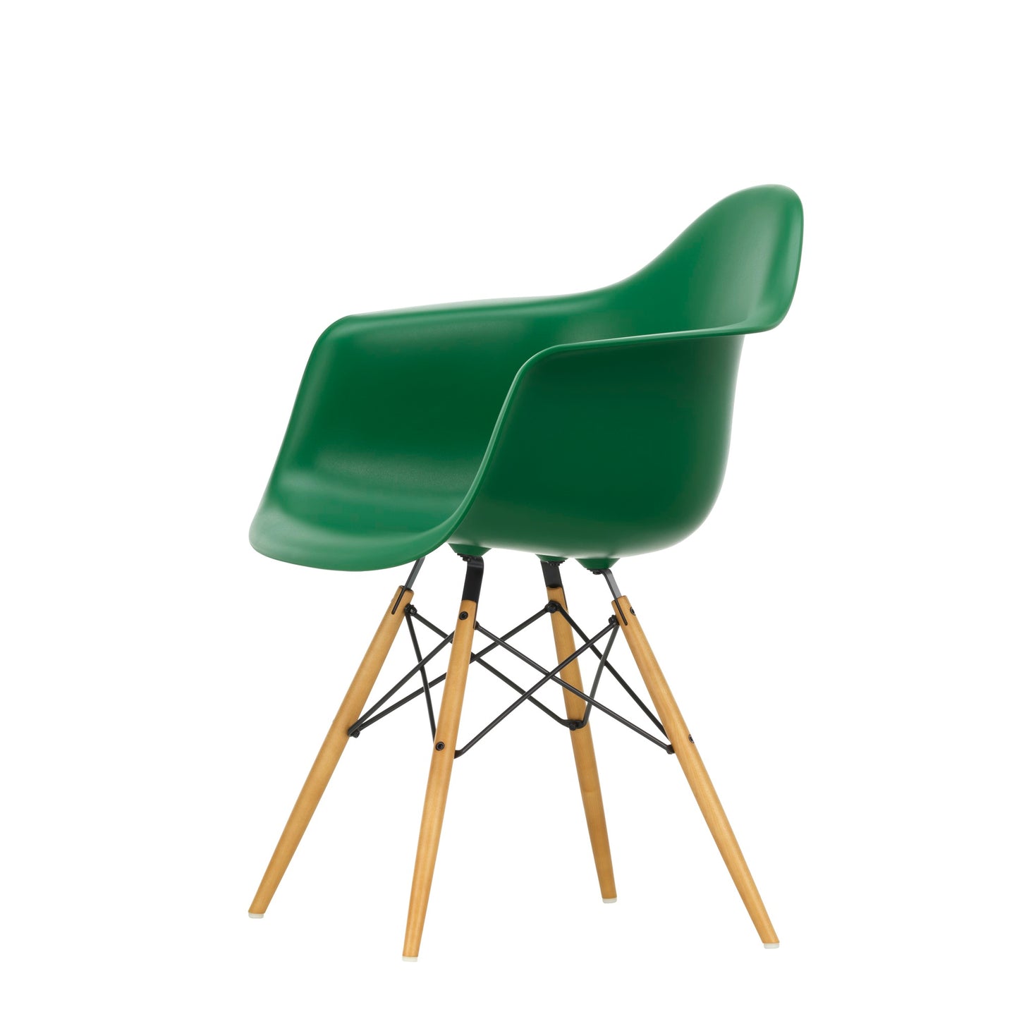 Vitra Eames Plastic Armchair DAW RE Ahorn gelblich Kunststoff recycelt