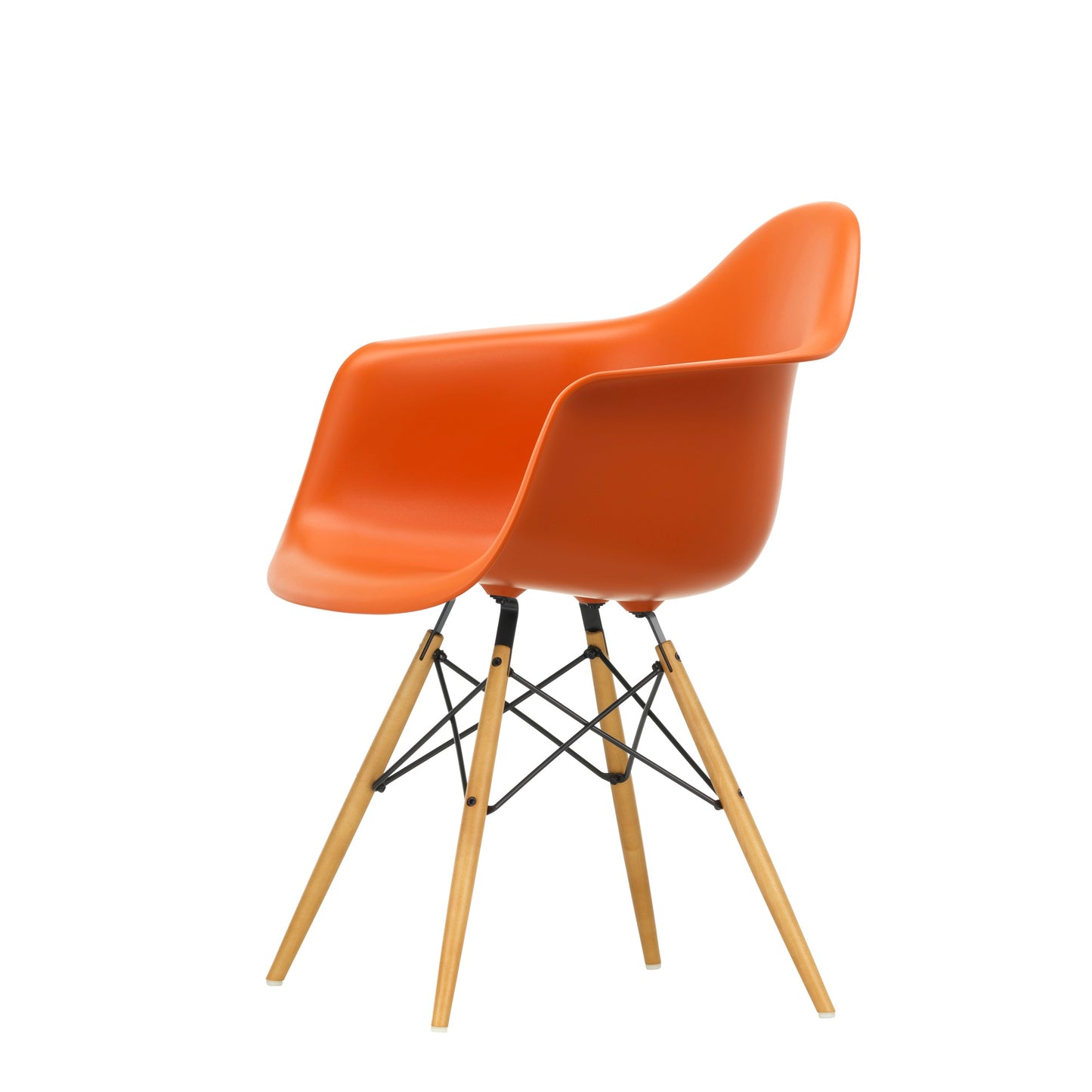 Vitra Eames Plastic Armchair DAW RE Ahorn gelblich Kunststoff recycelt