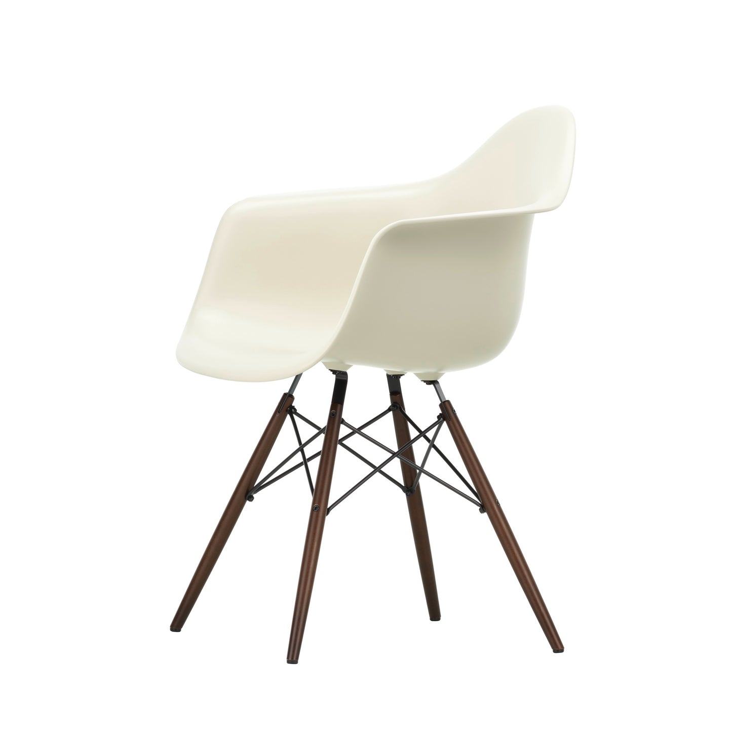 Vitra Eames Plastic Armchair DAW RE Ahorn dunkel Kunststoff recycelt