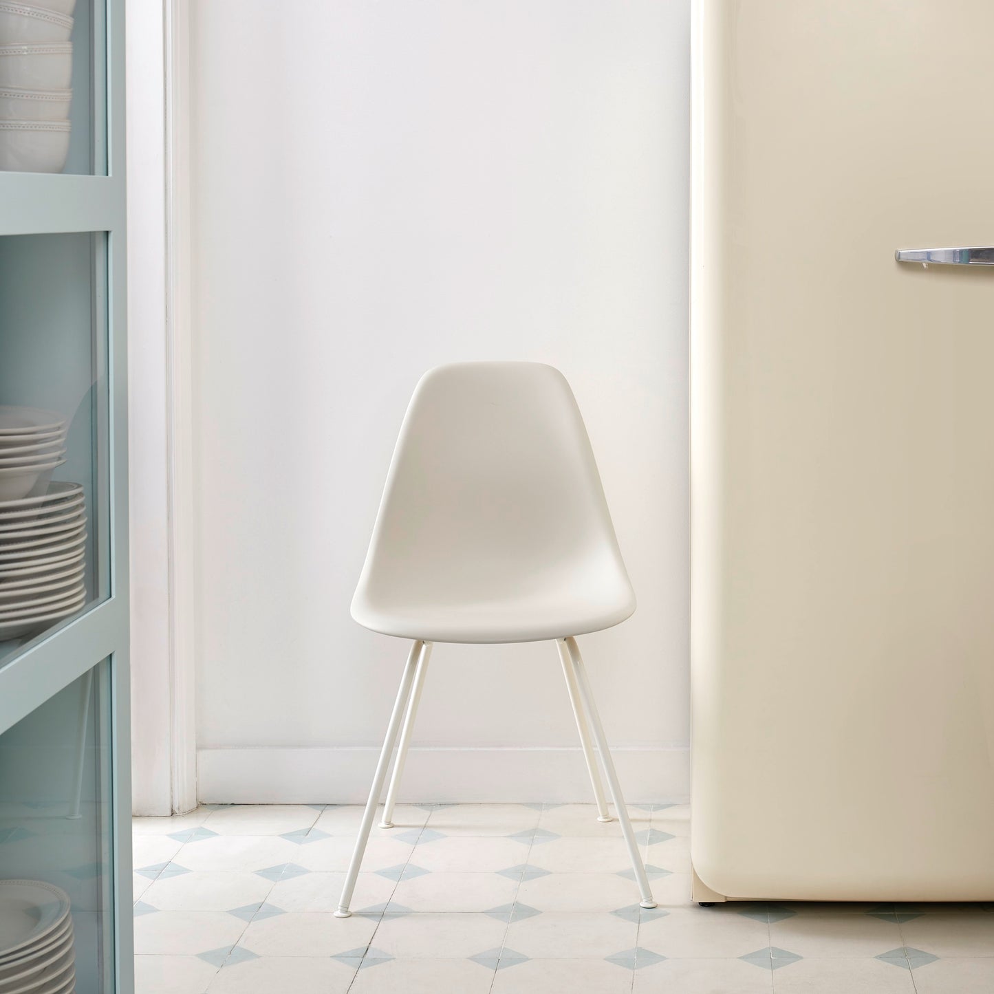 Vitra Eames Plastic Side Chair DSX RE Stuhl Kunststoff 4-Fuß pulverbeschichtet