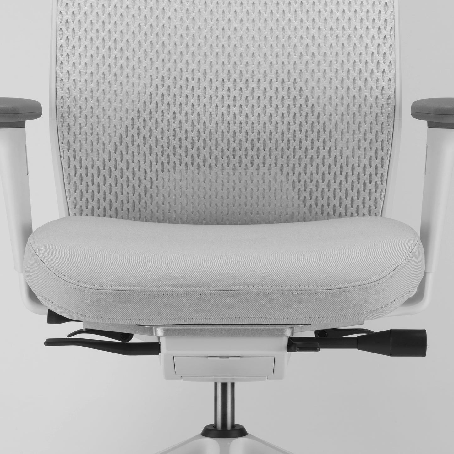 Vitra ID Mesh Bürostuhl mit Netzrücken Diamond Mesh Sitzbezug Plano