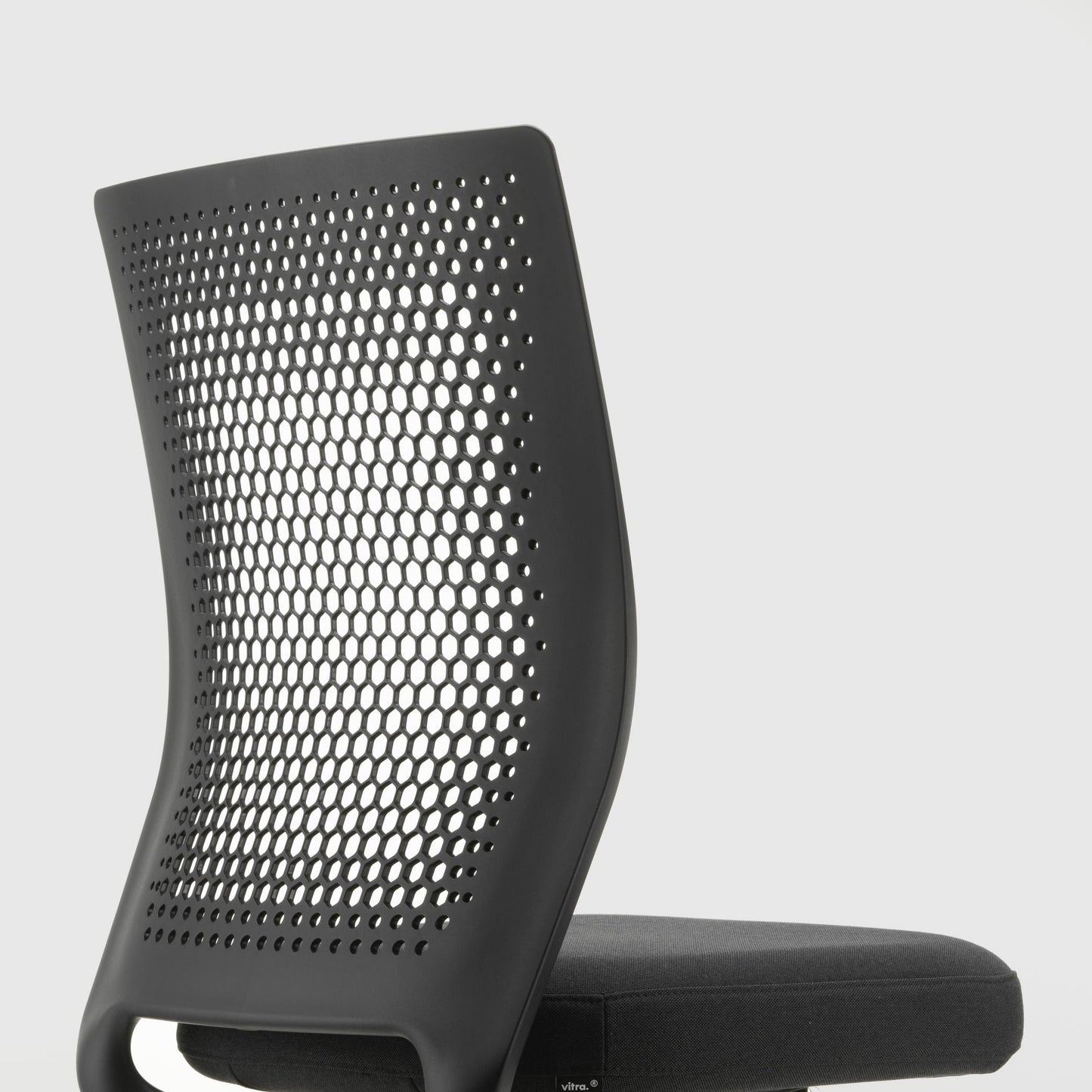 Vitra ID Air Bürostuhl gelochter patentierter Kunststoffrücken Sitzbezug Laser RE