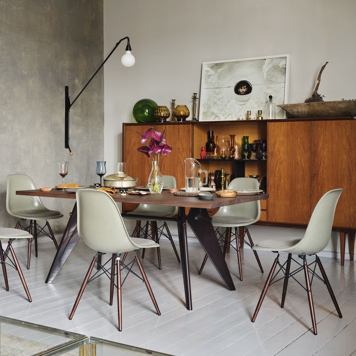 Vitra EM Table Besprechungstisch / Esstisch Holz und Metall