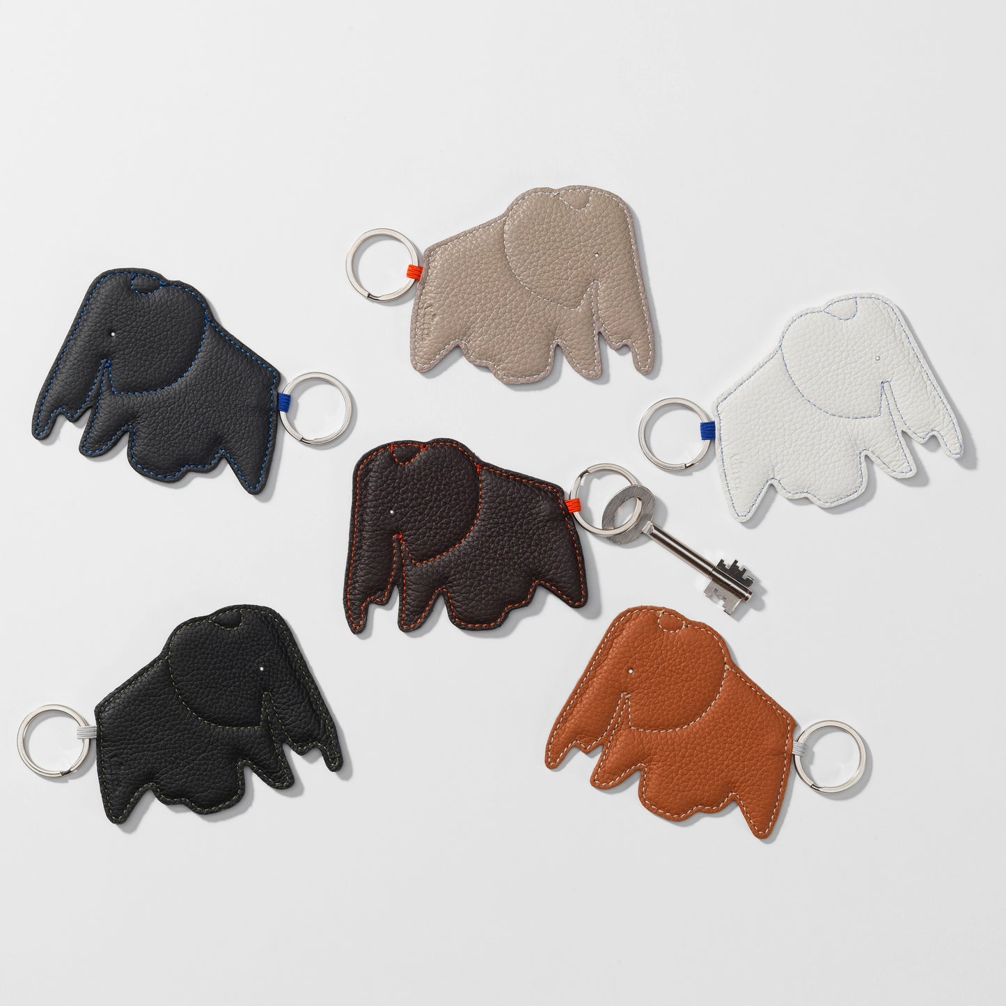 Vitra Key Ring Schlüsselanhänger Elephant Rindsleder snow