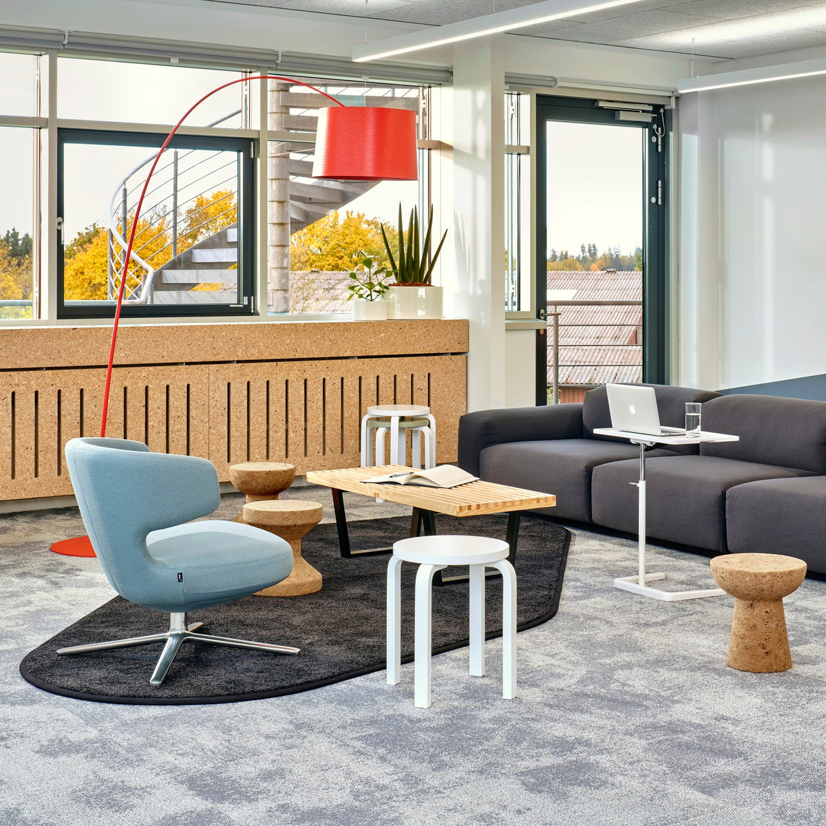 Vitra Petit Repos Loungesessel niedrig drehbar