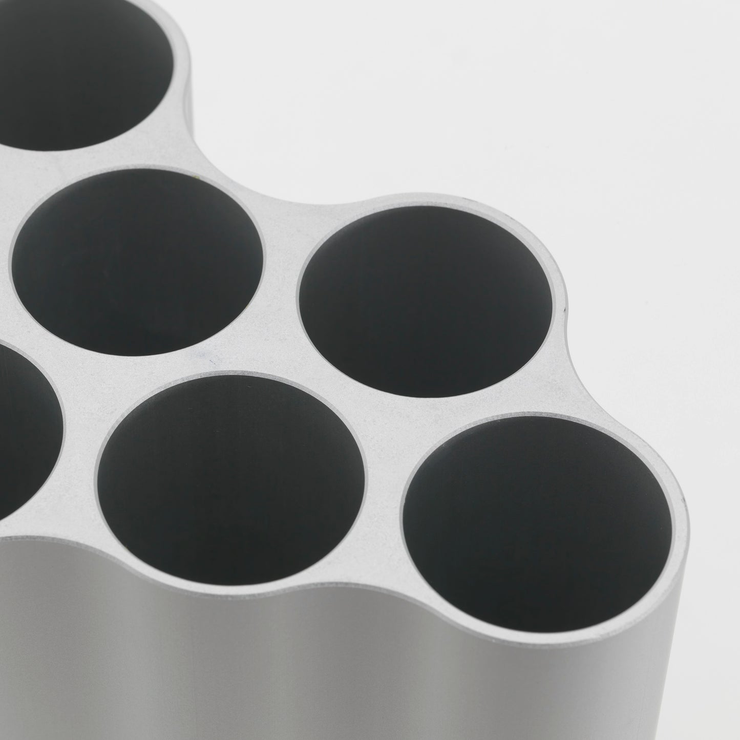 Vitra Nuage Vase métallique small – Designvase mit skulpturalem Charakter