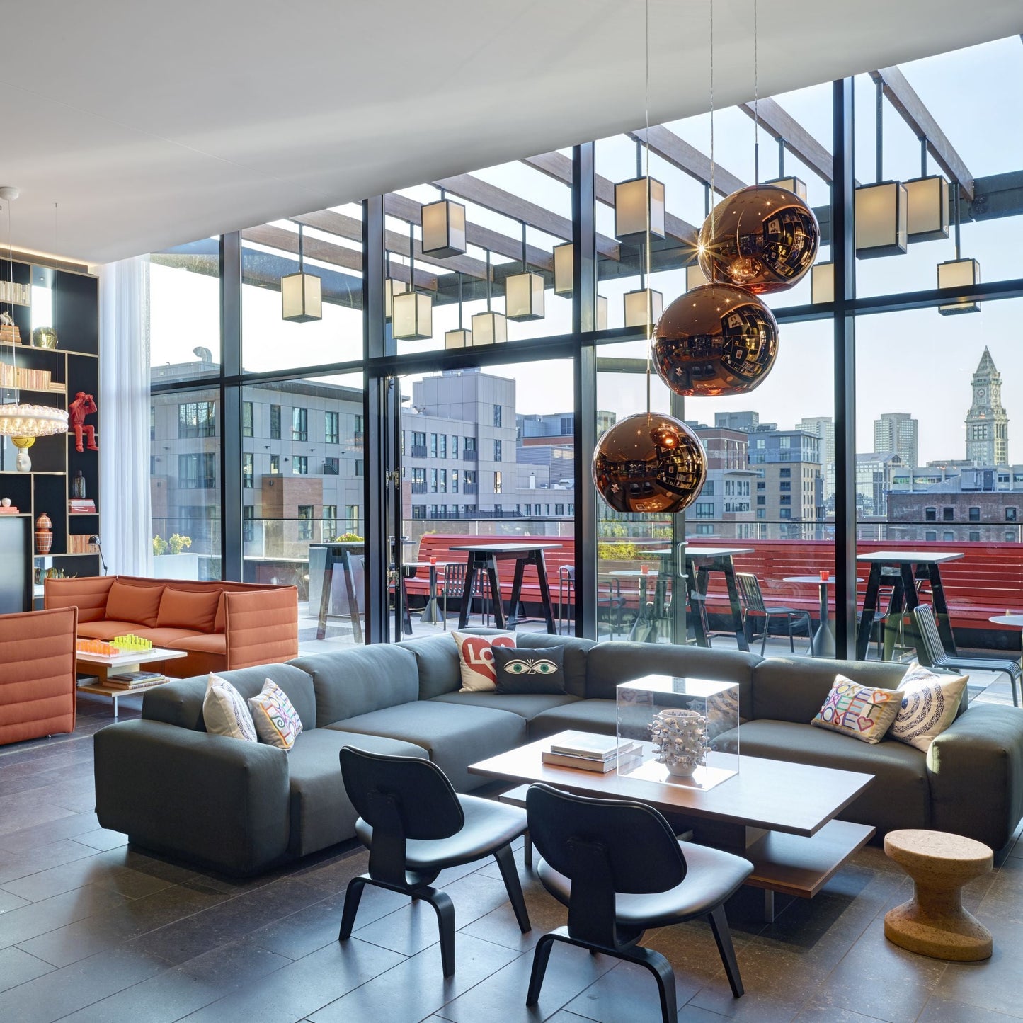 Vitra Embroidered Pillows Alexander Girard Designkissen 40 x 40/30cm bestickt