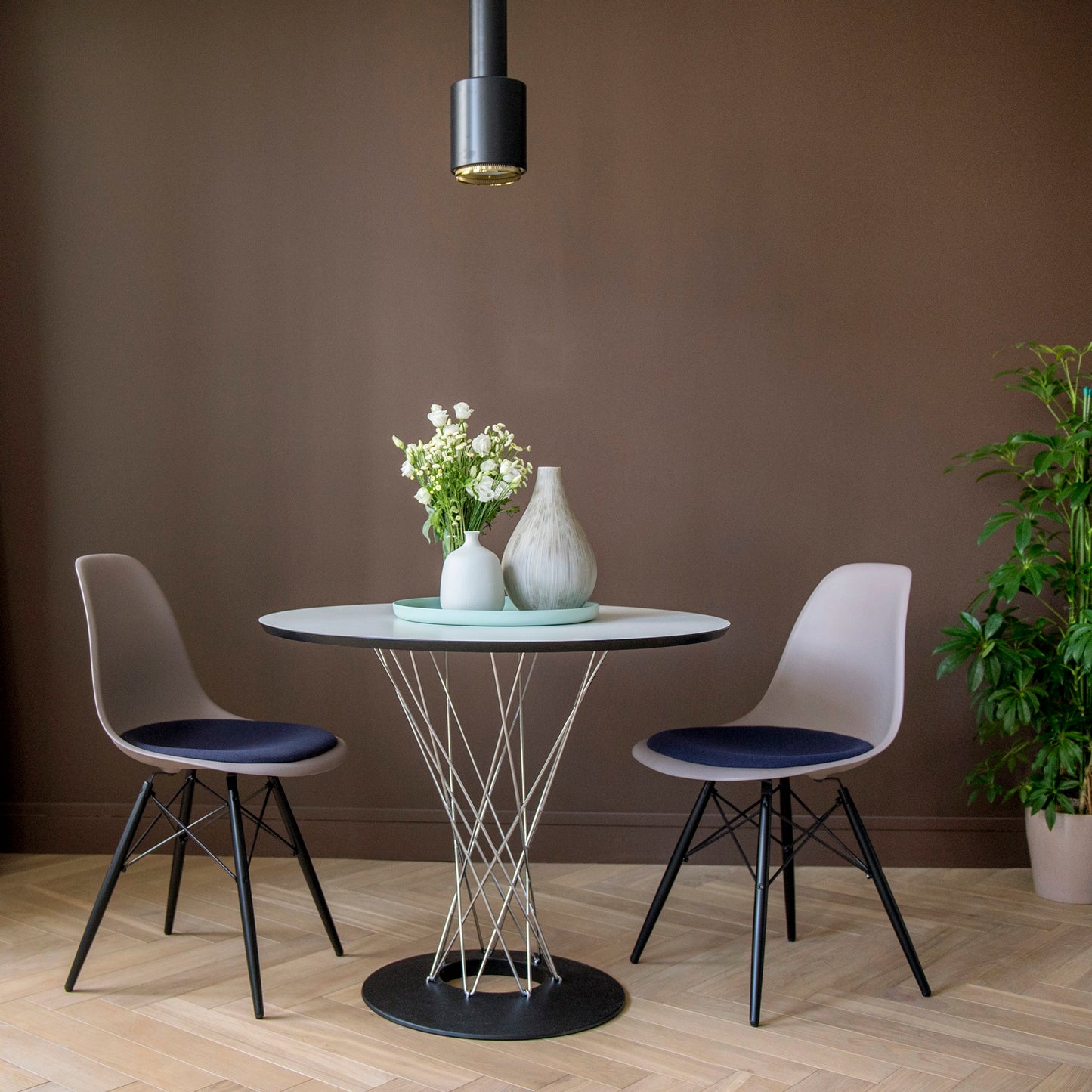 Vitra Eames Plastic Side Chair DSW RE Ahorn schwarz Kunststoff recycelt