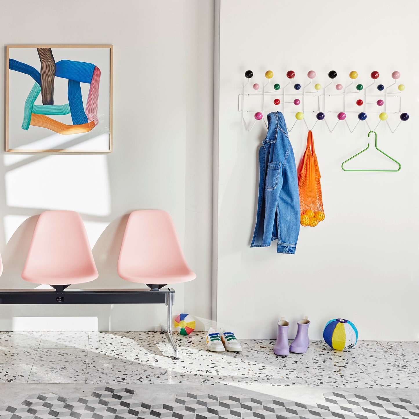 Vitra Eames Hang it all Wandgarderobe mehrfarbig