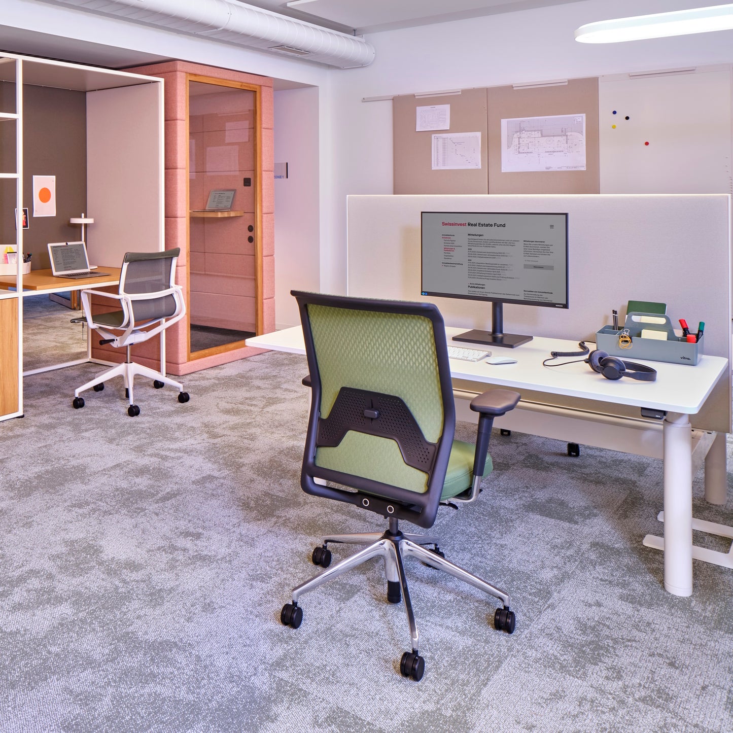 Vitra ID Mesh Bürostuhl mit Netzrücken Diamond Mesh Sitzbezug Plano