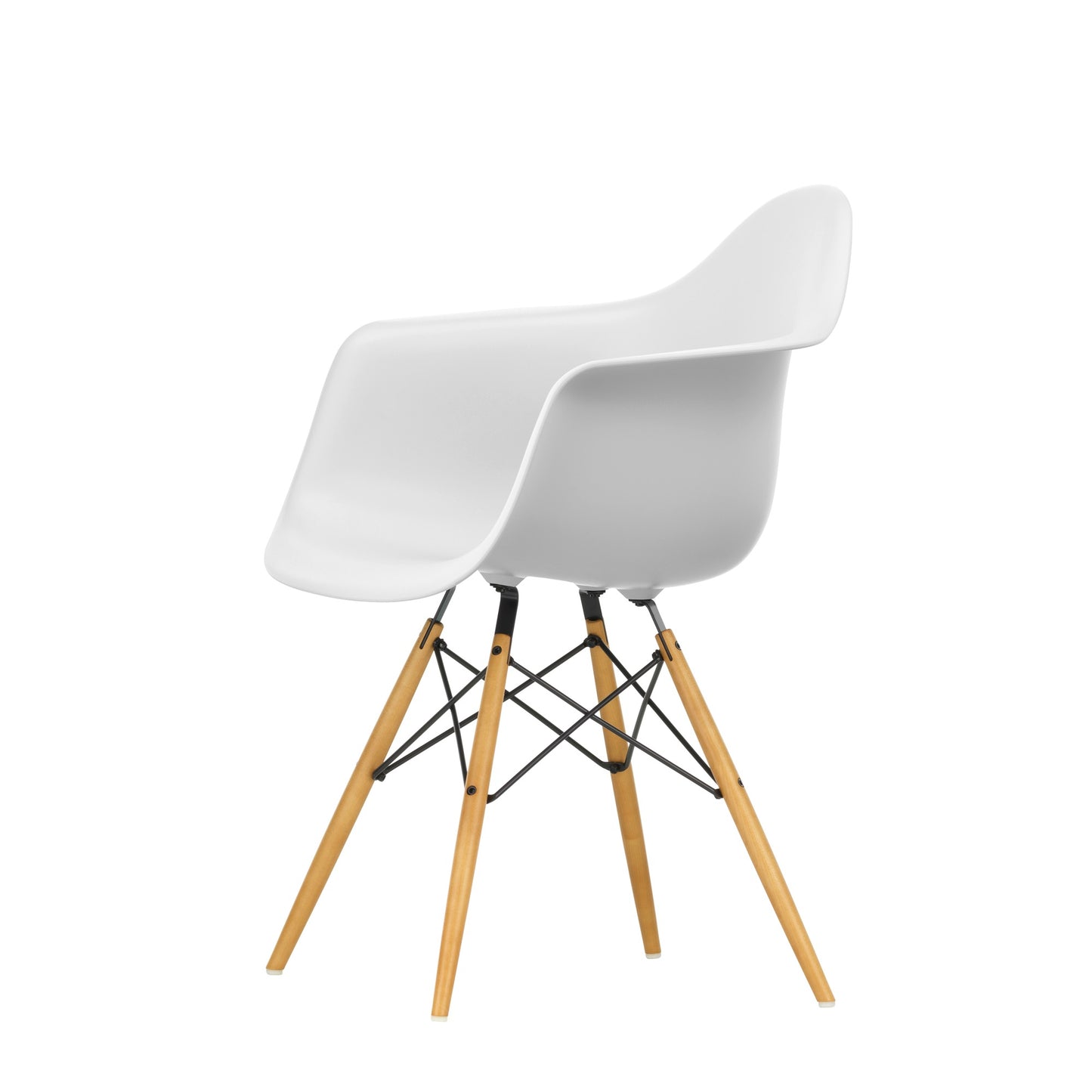 Vitra Eames Plastic Armchair DAW RE Ahorn gelblich Kunststoff recycelt