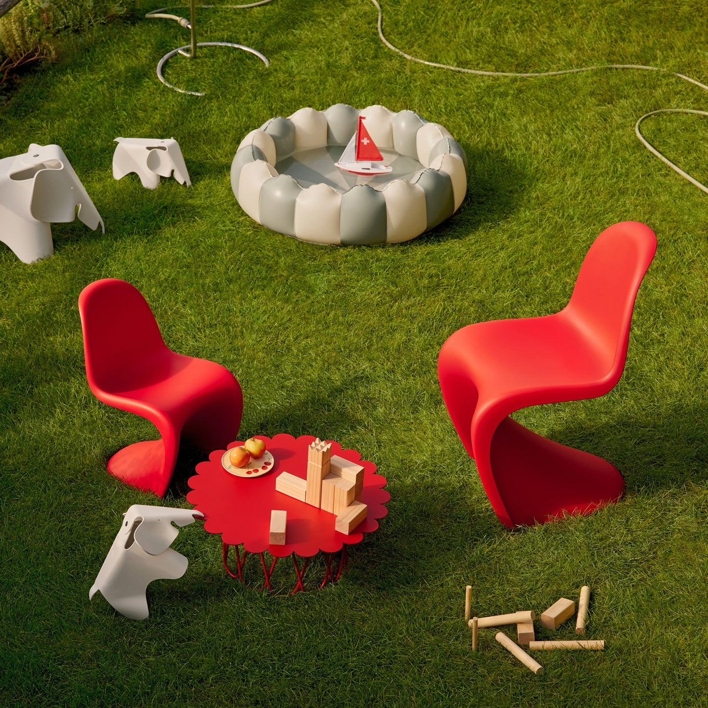 Vitra Flower Table klein Beistelltisch Stahl pulverbeschichtet
