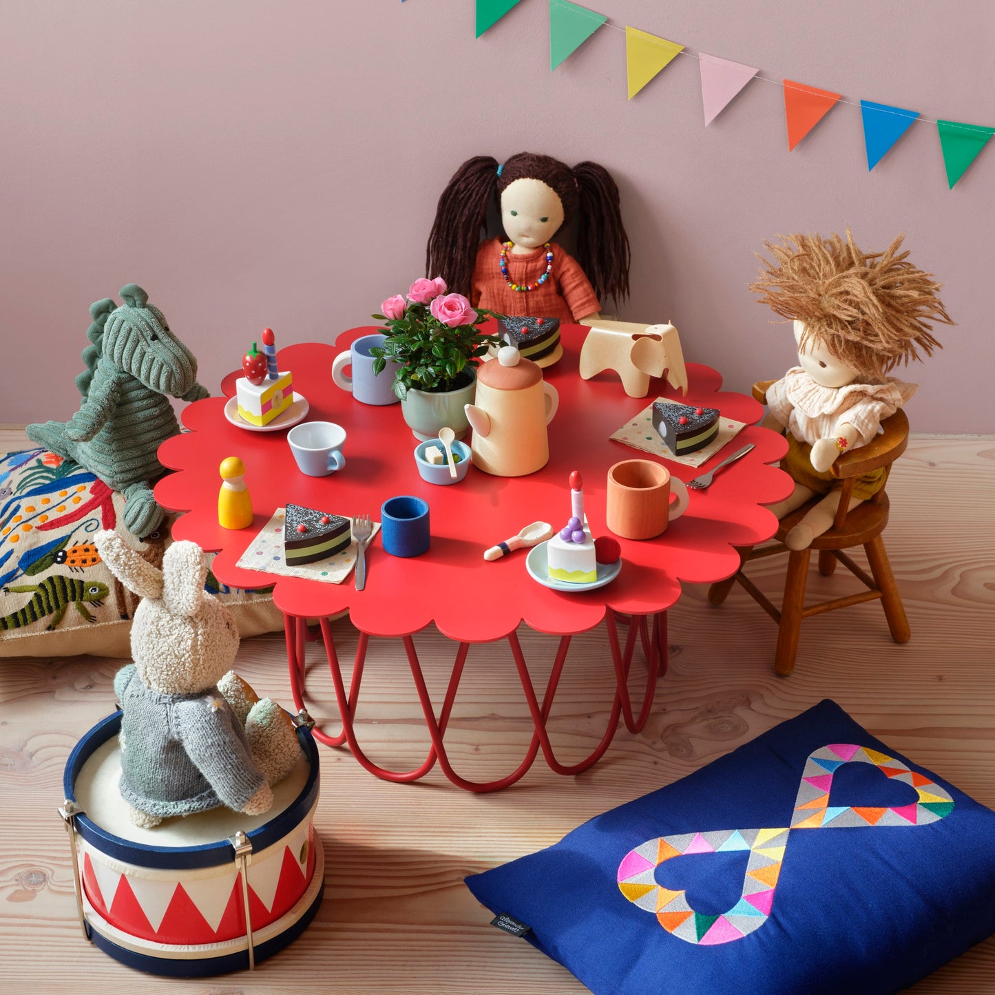 Vitra Flower Table klein Beistelltisch Stahl pulverbeschichtet