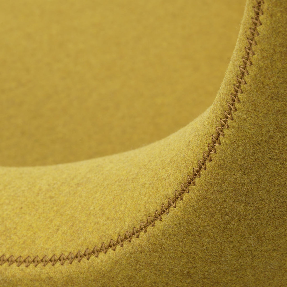 Vitra Grand Repos Loungesessel drehbar mit Ottoman Ohrensessel & Hocker