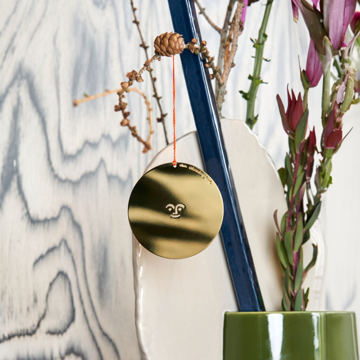 Vitra Girard Ornamente Dekoanhänger gold