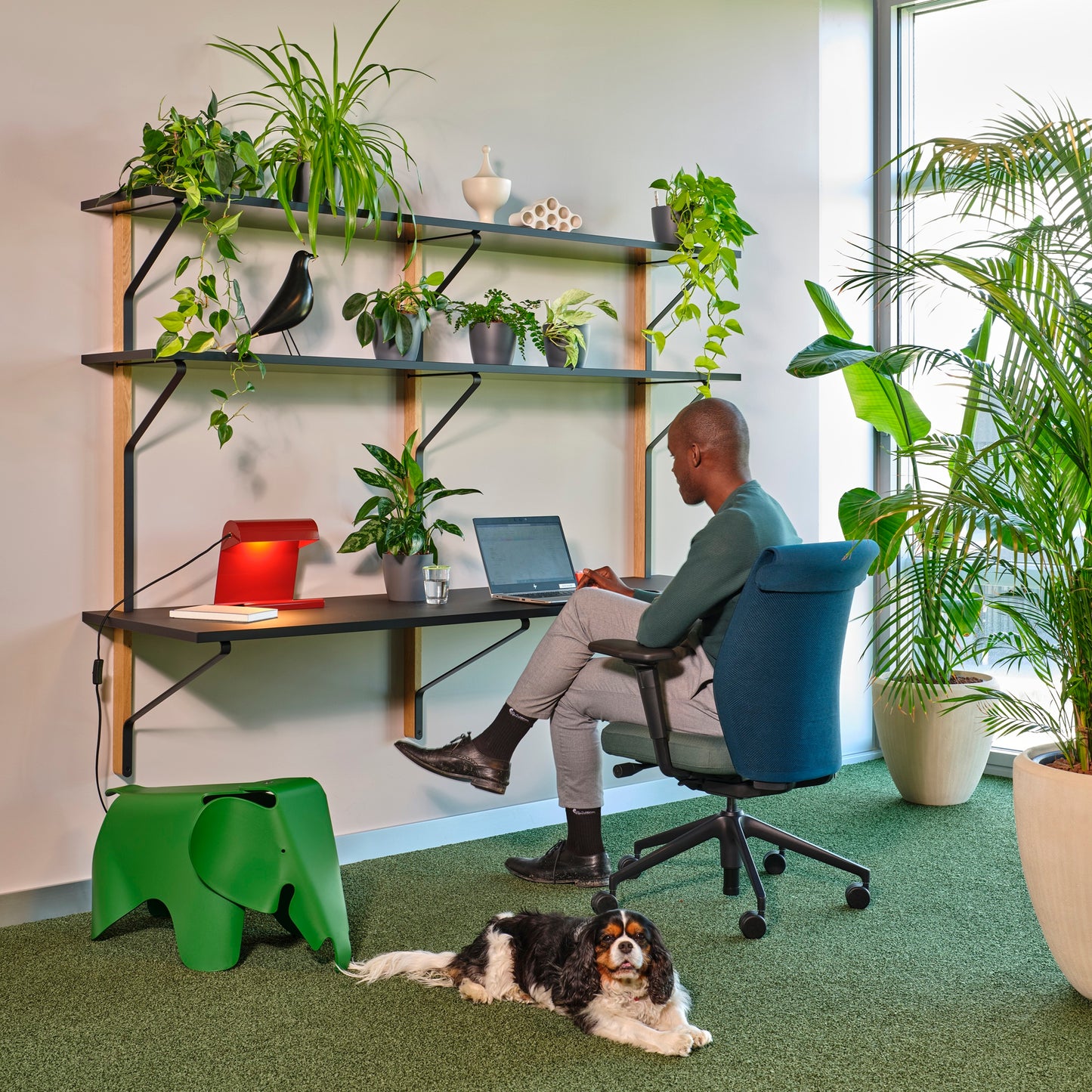 Vitra Eames Elephant Plastic RE Hocker Sitzobjekt Kunststoff recycelt