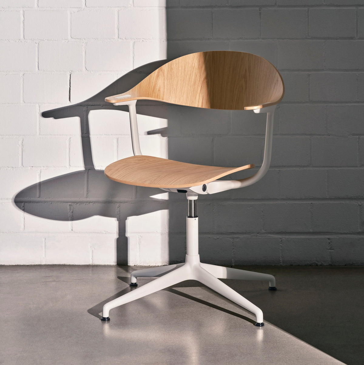 Vitra Mynt Bürostuhl Plywood Sitz & Rücken Formsperrholz