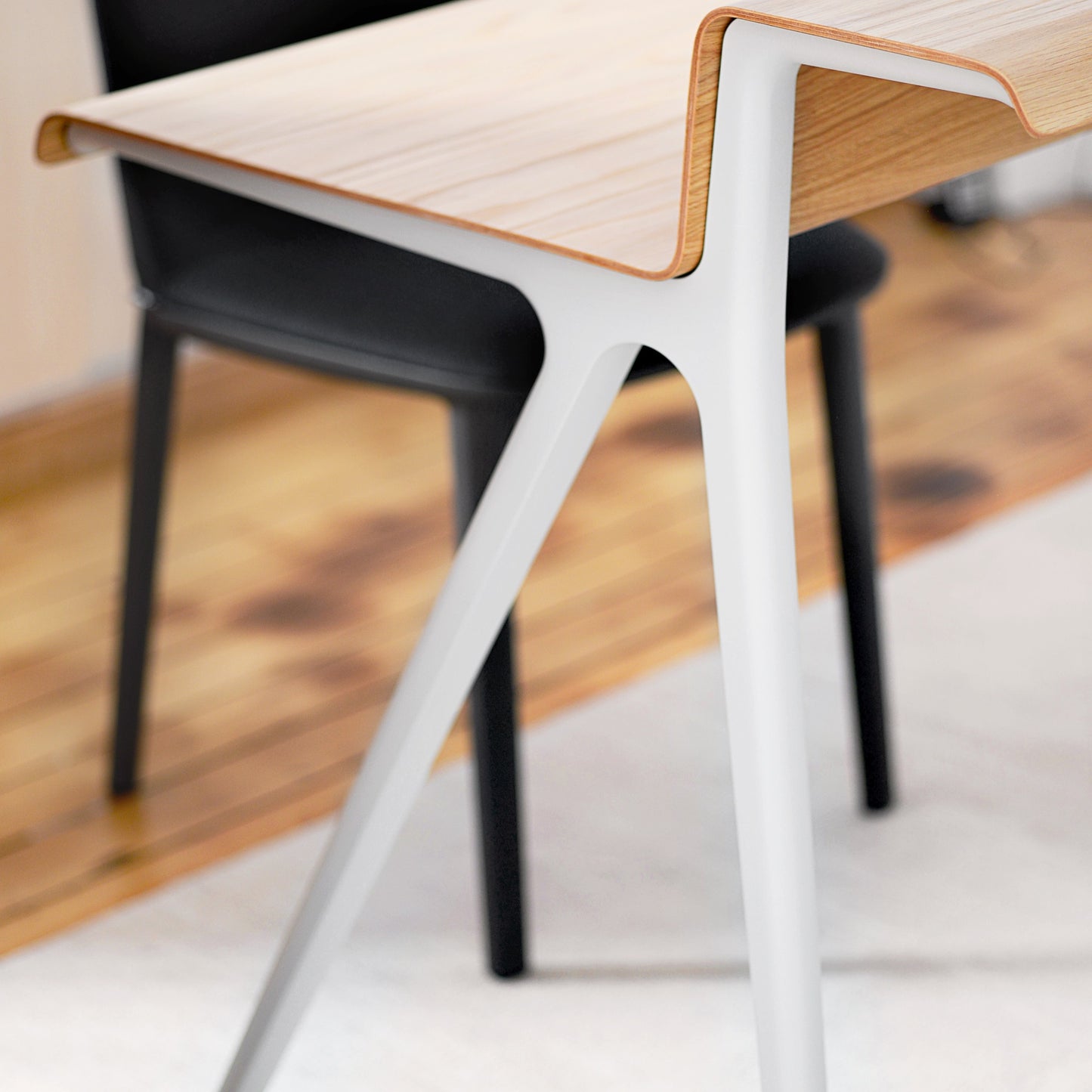 Vitra Courier Schreibtisch Schichtholz Eiche hell geölt