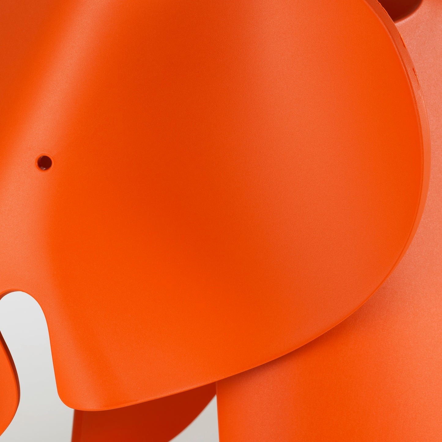 Vitra Eames Elephant Plastic RE Hocker Sitzobjekt Kunststoff recycelt