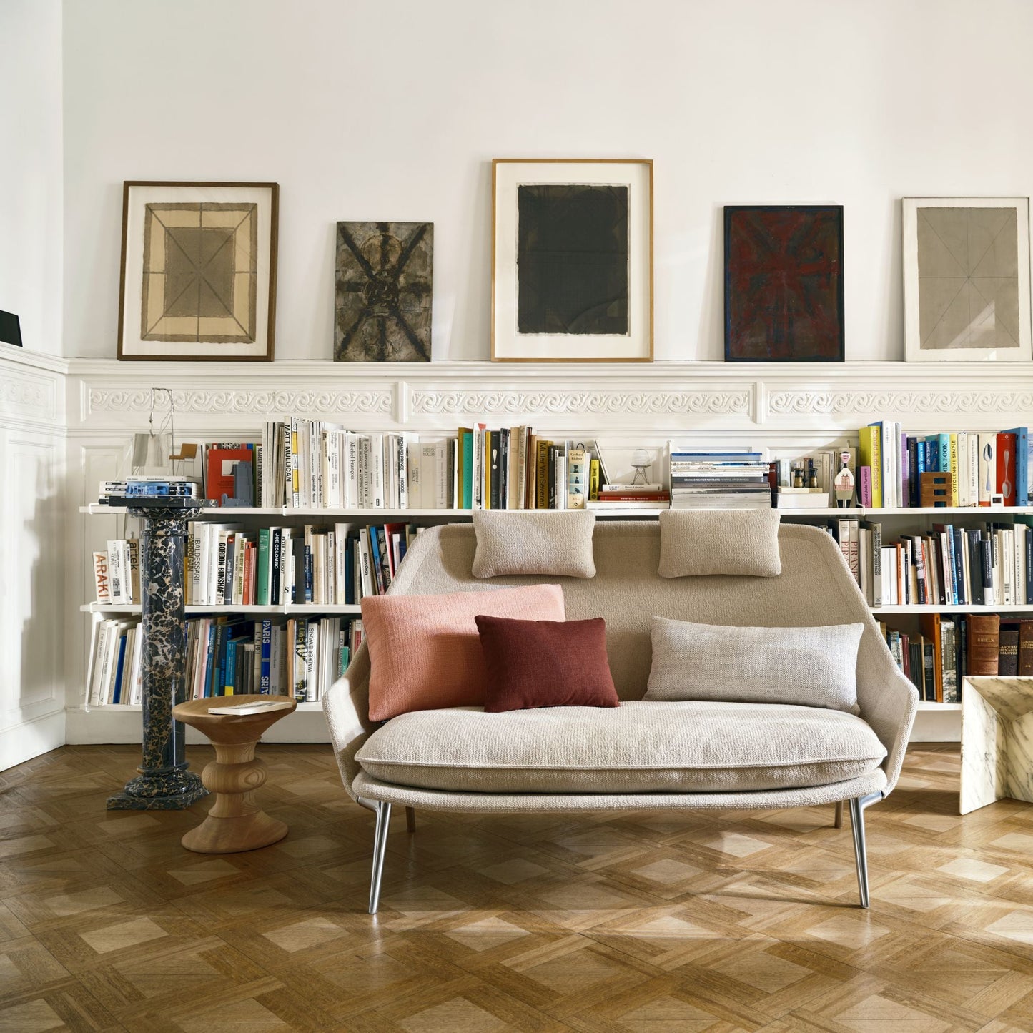 Vitra Stools von Charles & Ray Eames Hocker Beistelltisch Skulptur