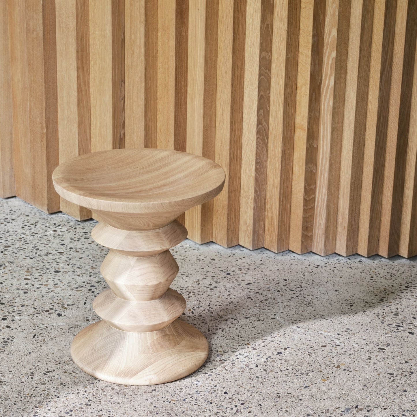 Vitra Stools von Charles & Ray Eames Hocker Beistelltisch Skulptur