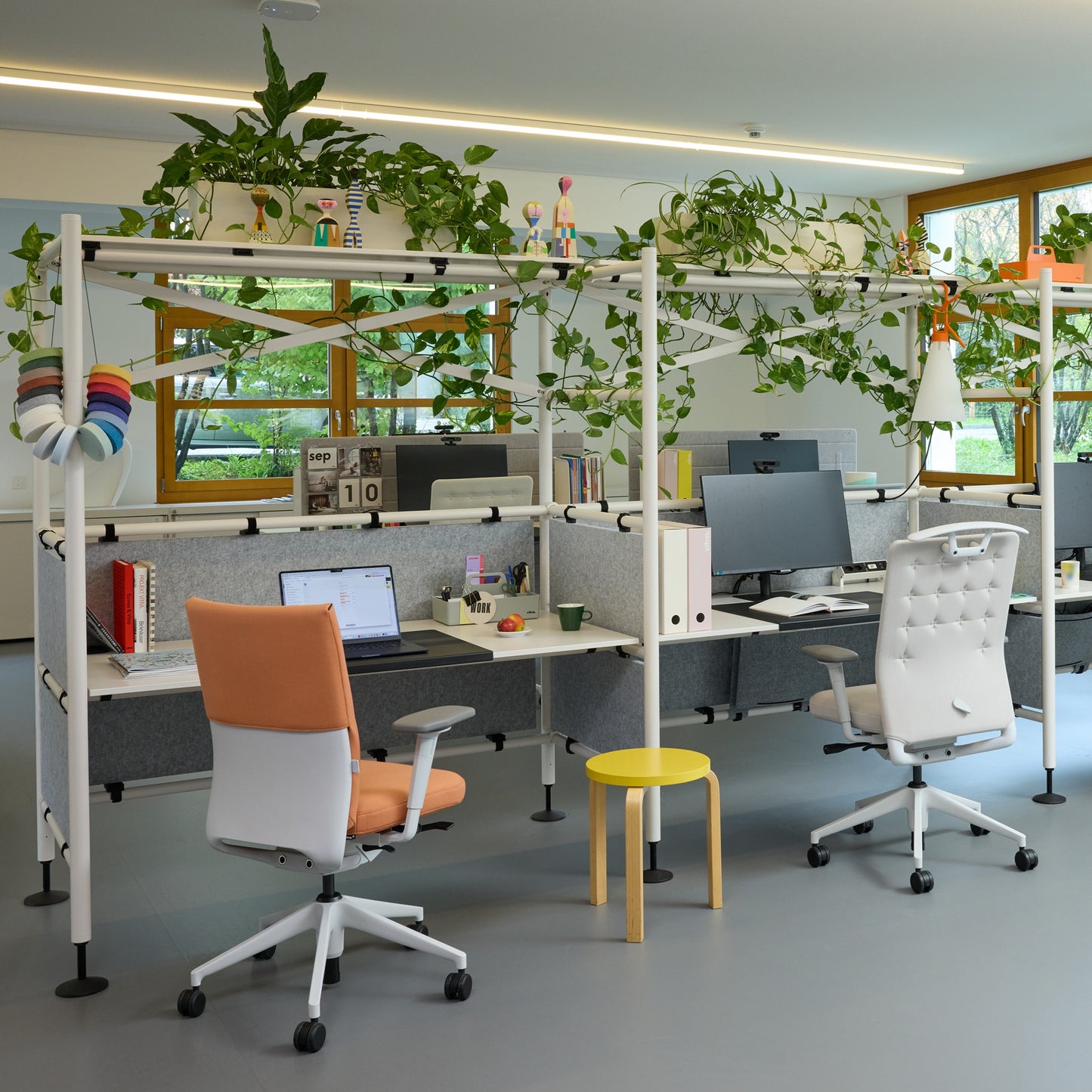 Vitra ID Soft Bürostuhl Sitz- und Rückenlehne gepolstert Bezug Volo