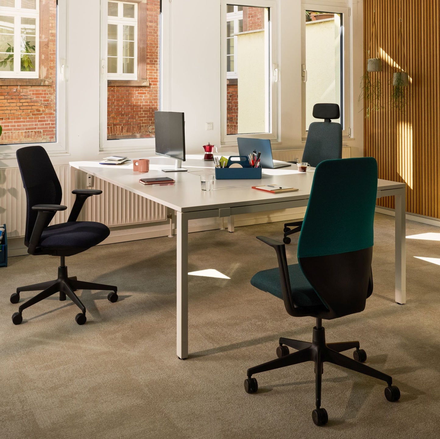 Vitra ACX Pad Bürostuhl Sitz und Rückenlehne gepolstert Laser RE