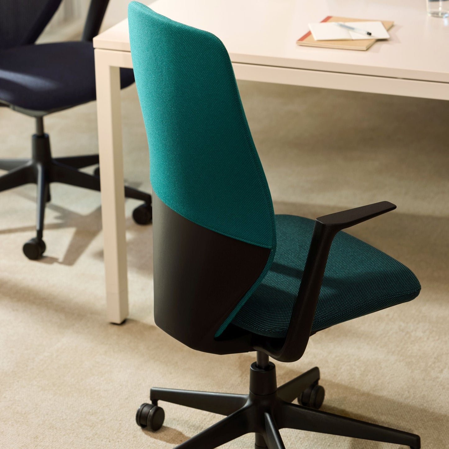 Vitra ACX Pad Bürostuhl Sitz und Rückenlehne gepolstert Laser RE