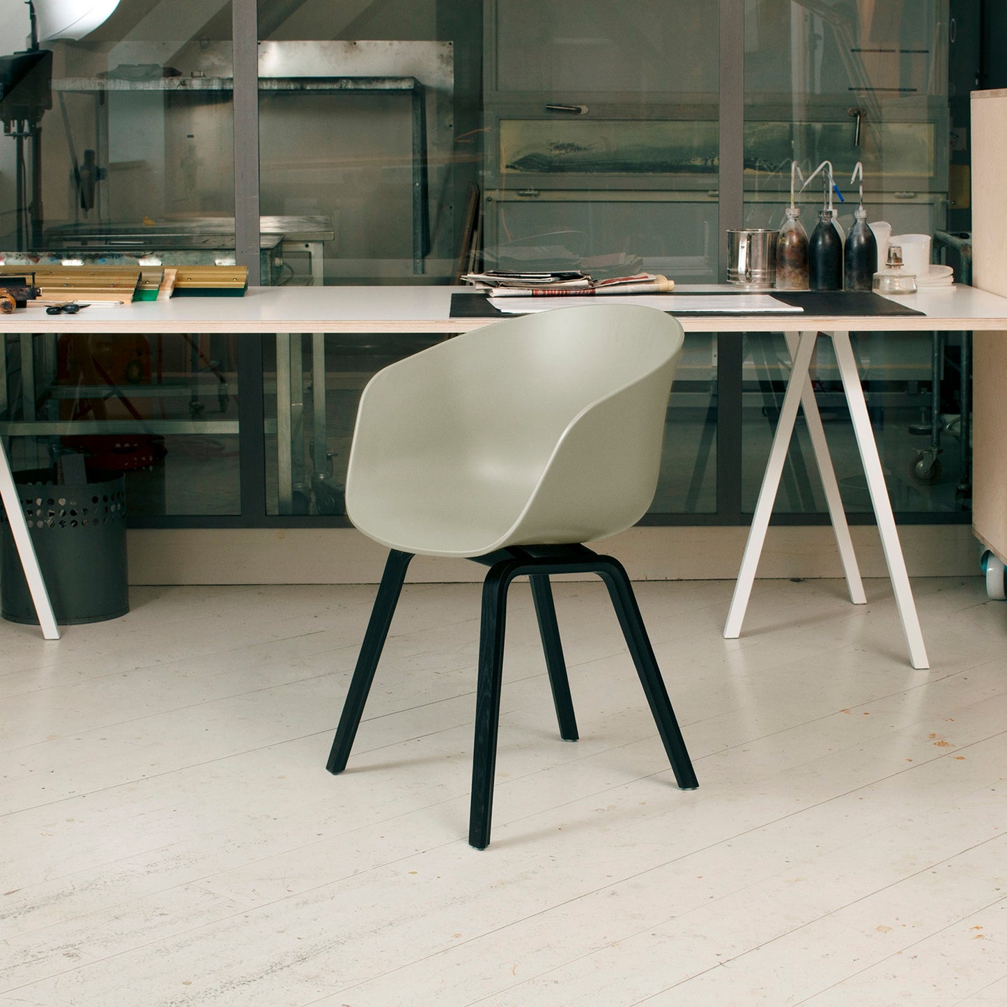 Hay About A Chair AAC 22 Stuhl Kunststoffschlale Gestell 4-Fuß Holz