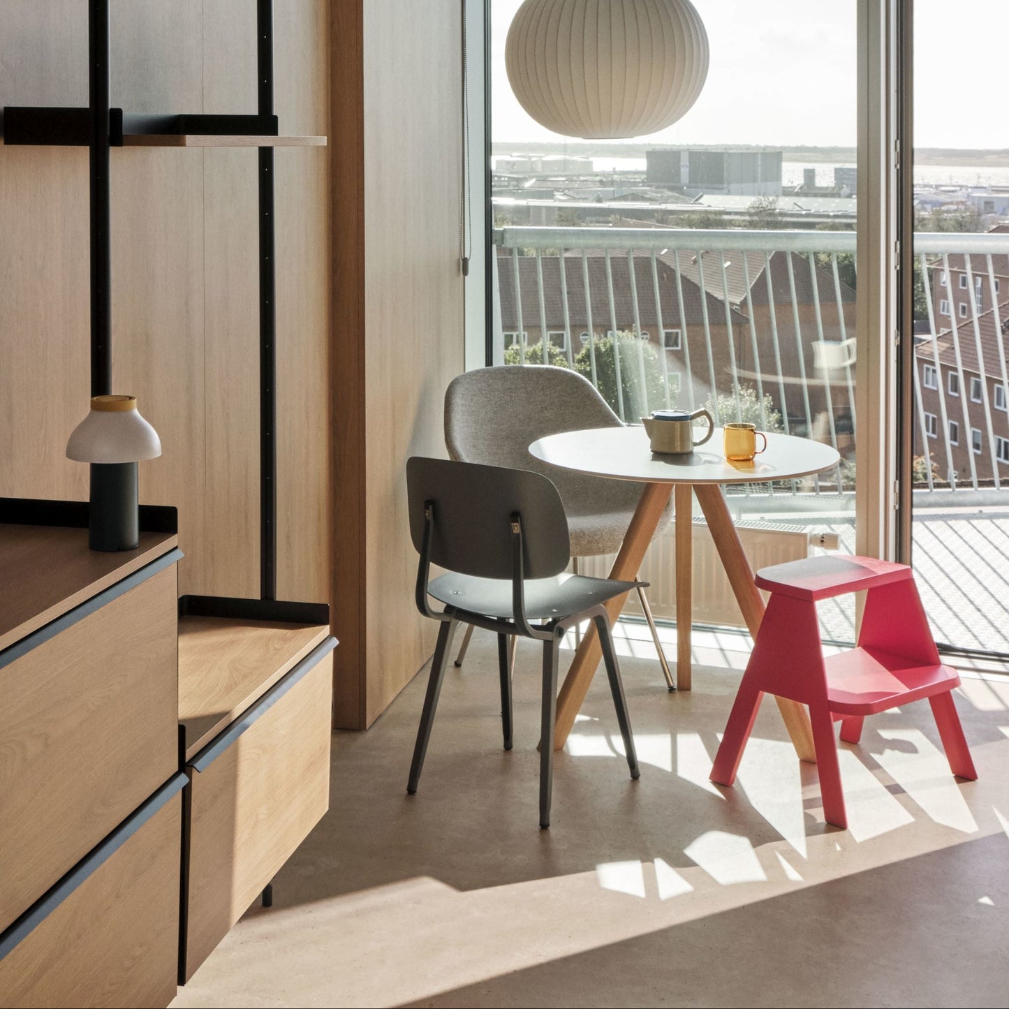 Hay Revolt Chair 4-Fuß-Stuhl Sitz & Rücken ABS-Kunststoff Stahlgestell