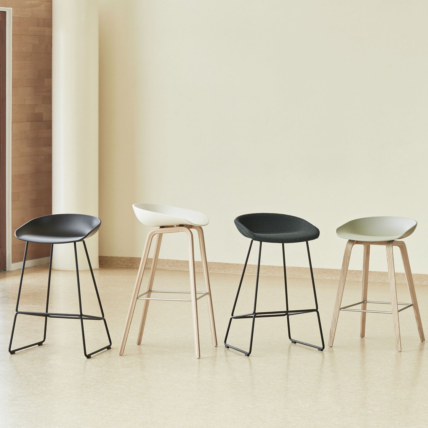 HAY About a Stool AAS 38 Barhocker Sitz Kunststoff recycelt Gestell Stahl