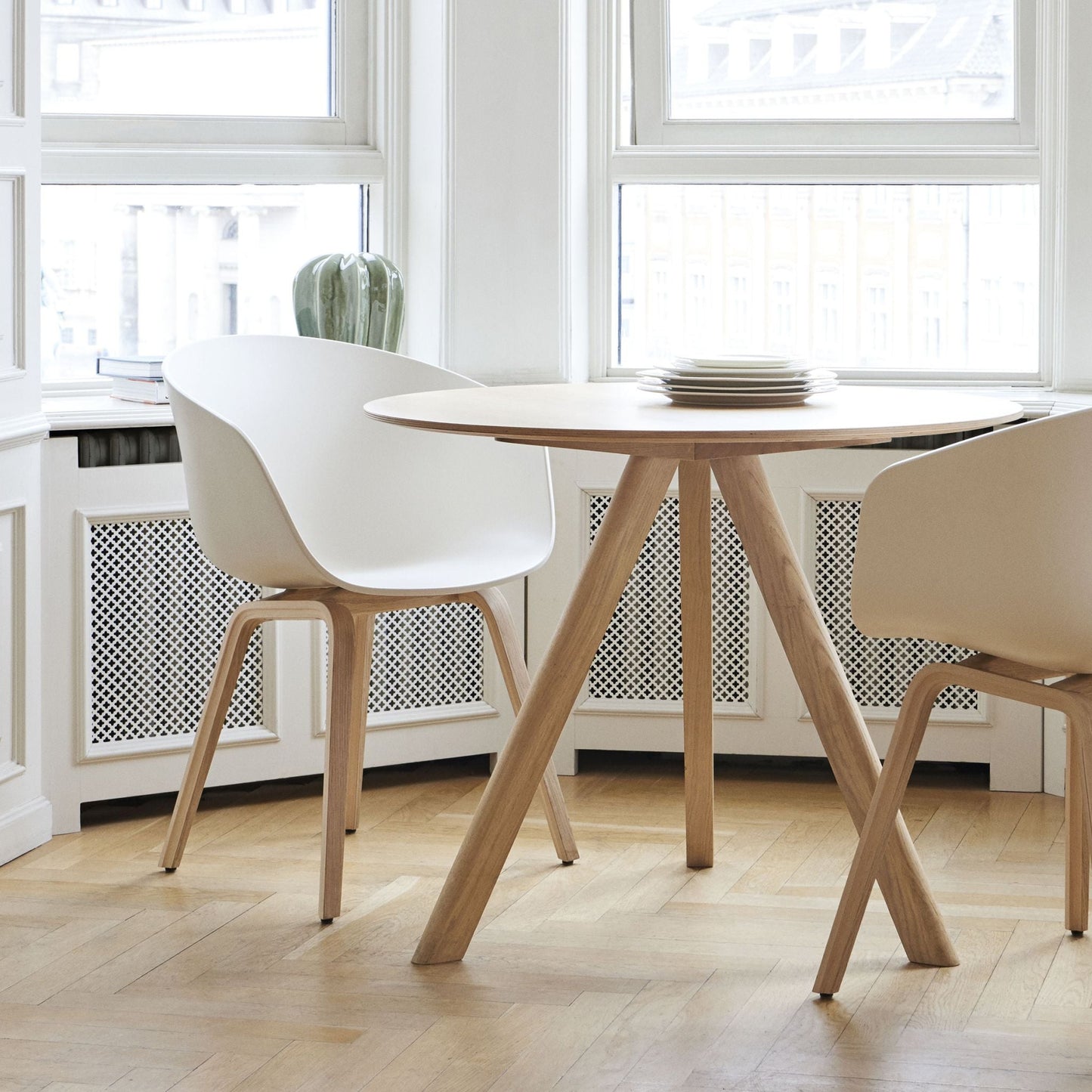 Hay About A Chair AAC 22 Stuhl Kunststoffschlale Gestell 4-Fuß Holz