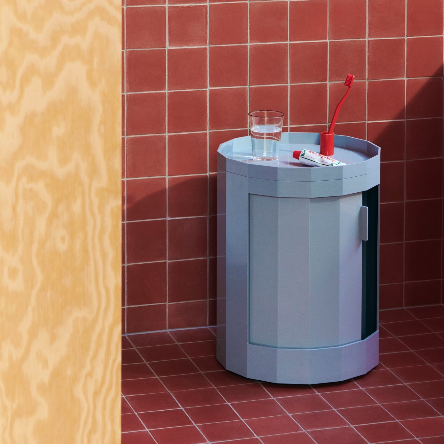 Hay Facet Cabinet low Schränkchen niedrig Kunststoff rund Füße & Rollen