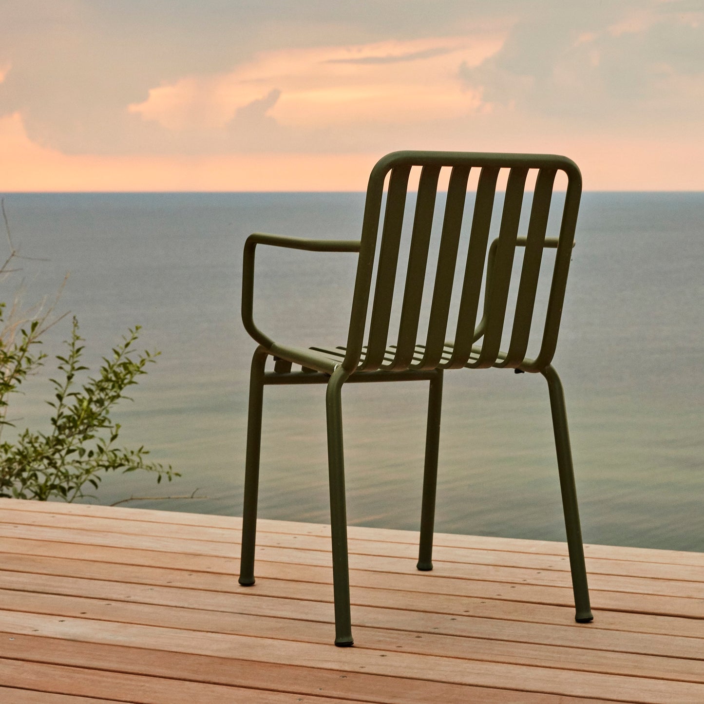 HAY Palissade Armchair Outdoor-Stuhl mit Armlehnen