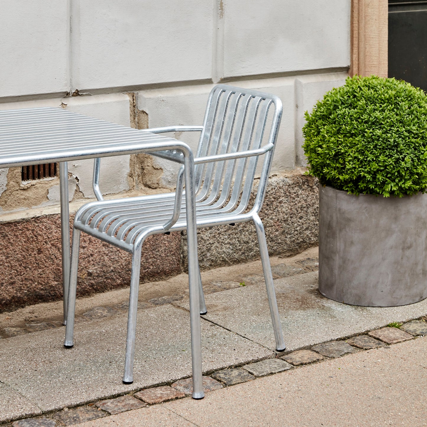 HAY Palissade Armchair Outdoor-Stuhl mit Armlehnen