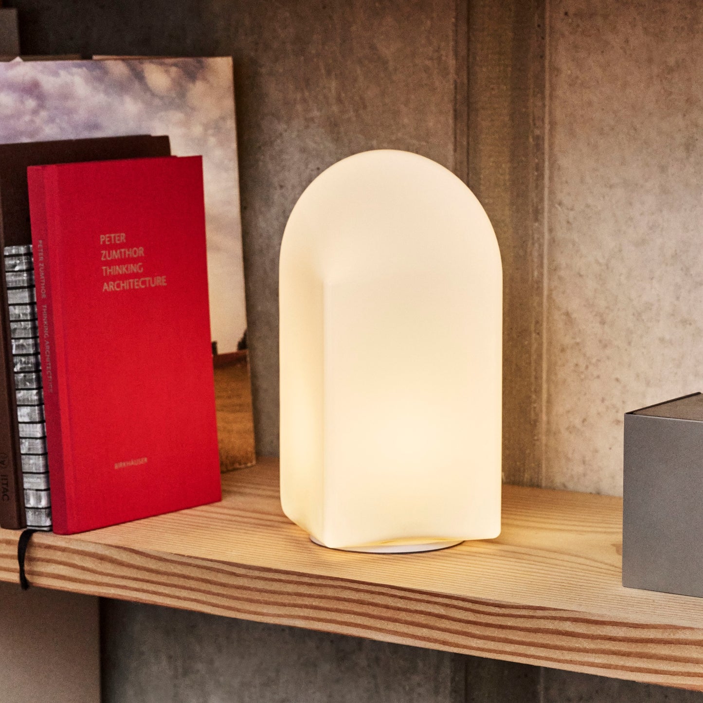 HAY Parade portable Lamp tragbare LED Leuchte H24 Glas shell weiß