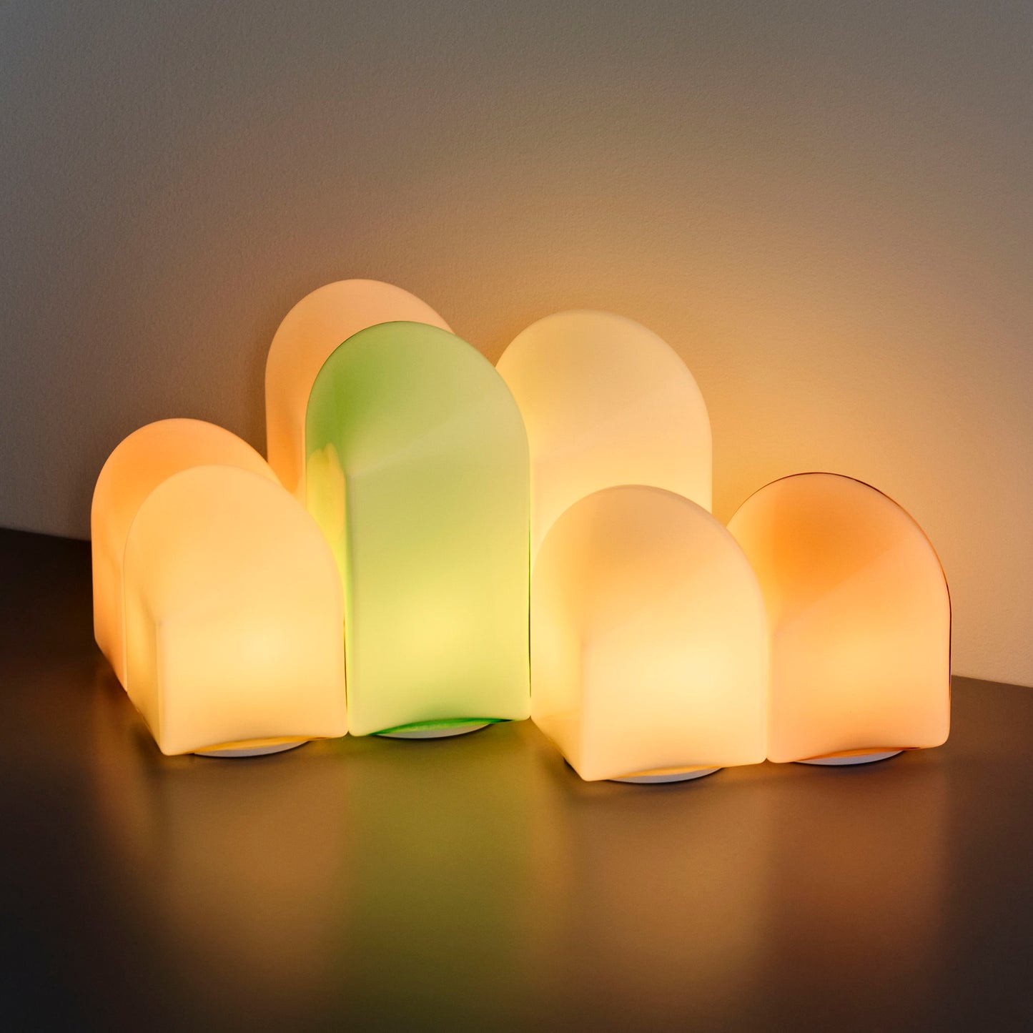 HAY Parade portable Lamp tragbare LED Leuchte H24 Glas shell weiß