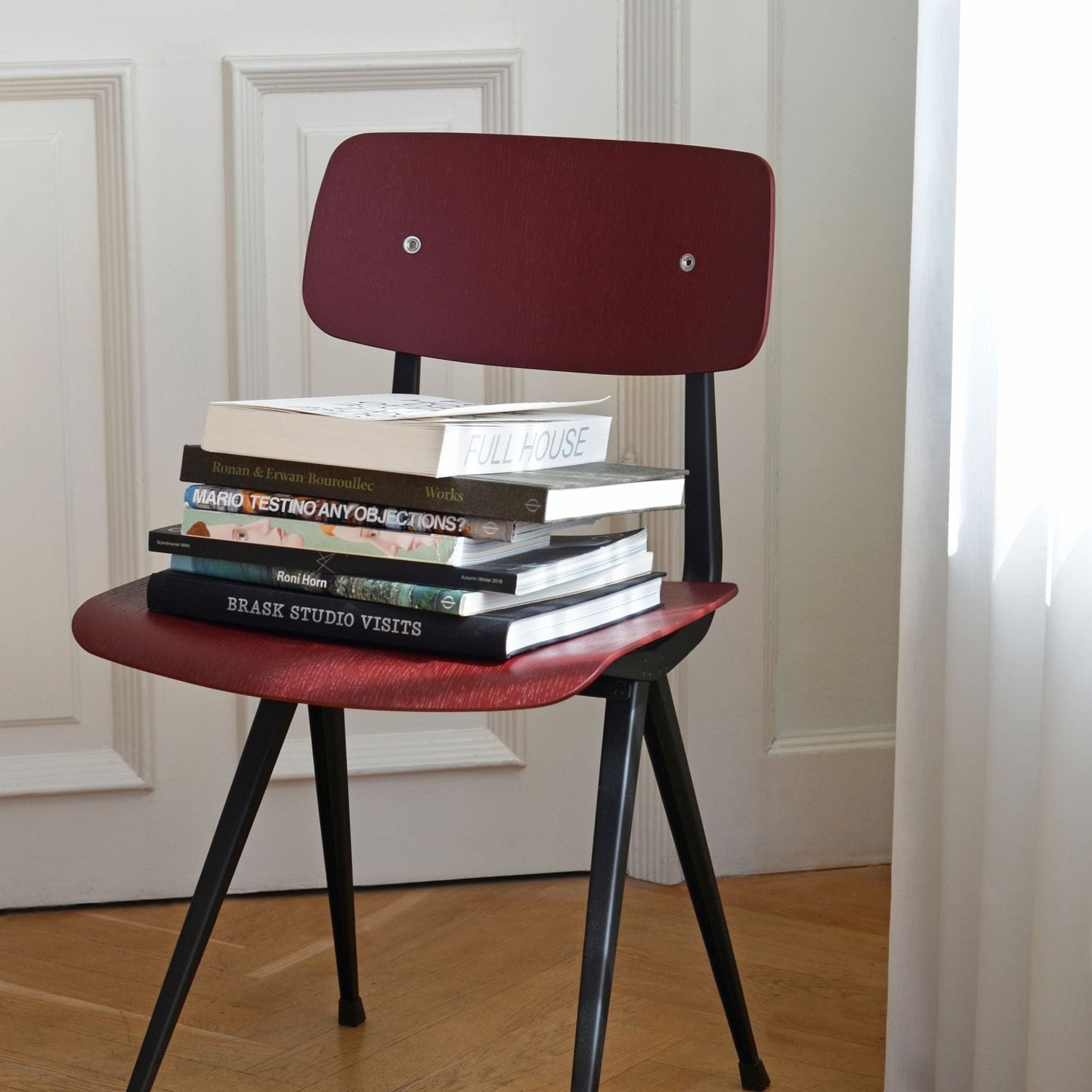 Hay Result Chair 4-Fuß-Stuhl Sitz & Rücken Sperrholz Eiche Stahlgestell