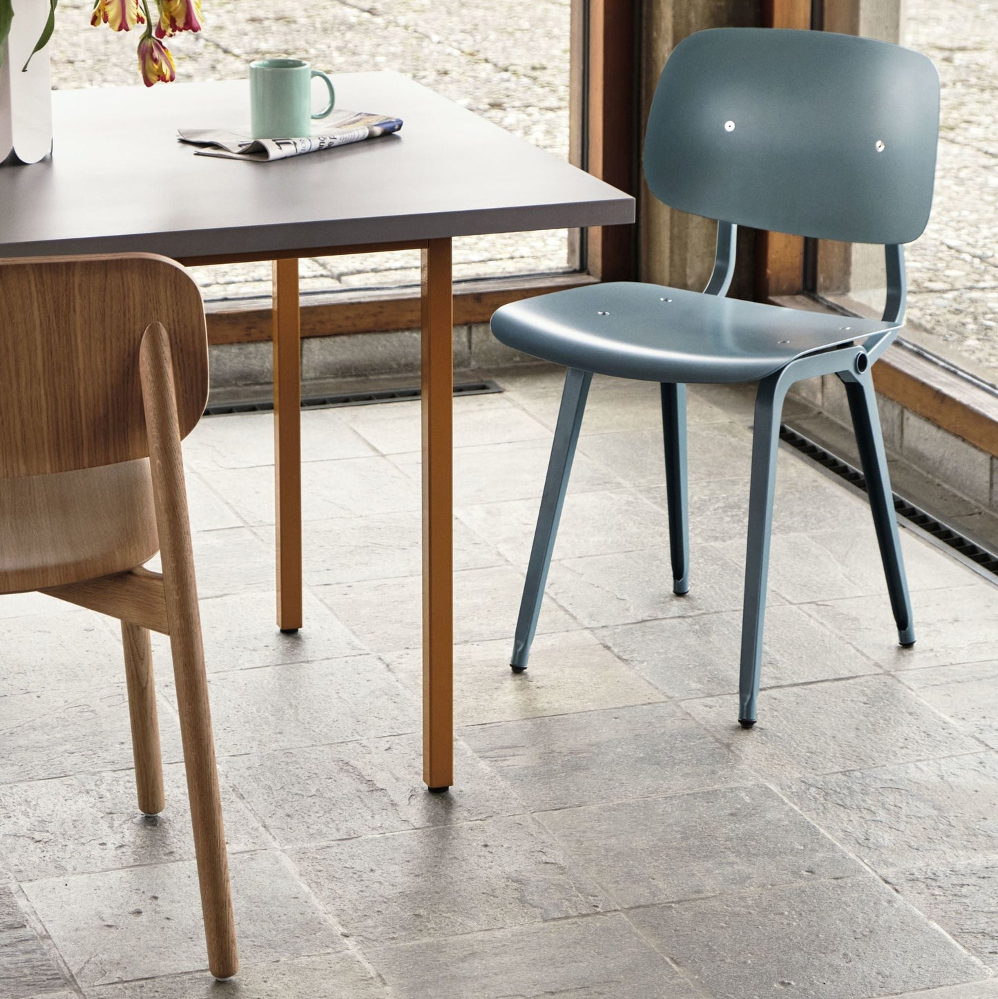 Hay Revolt Chair 4-Fuß-Stuhl Sitz & Rücken ABS-Kunststoff Stahlgestell