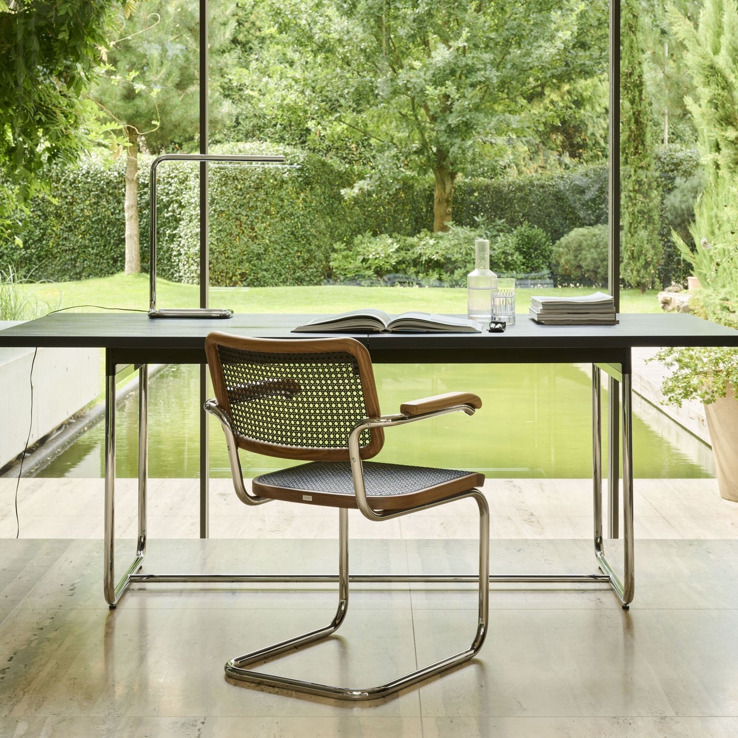 Thonet S 64 V Freischwinger Stuhl mit Armlehnen Sitz & Rücken Rohrgeflecht