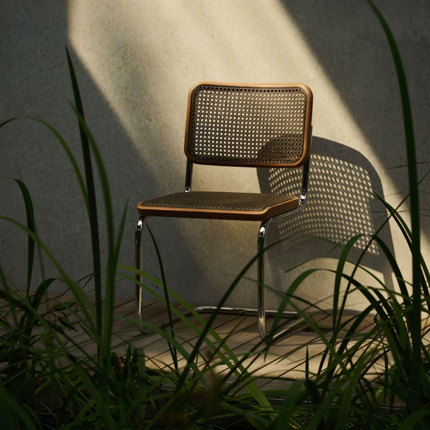 Thonet S 32 V Freischwinger Stuhl Sitz & Rücken Rohrgeflecht