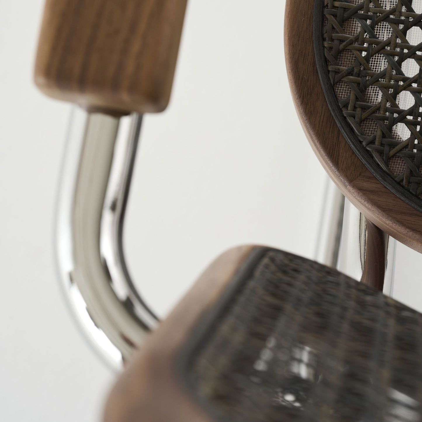 Thonet S 64 V Freischwinger Stuhl mit Armlehnen Sitz & Rücken Rohrgeflecht