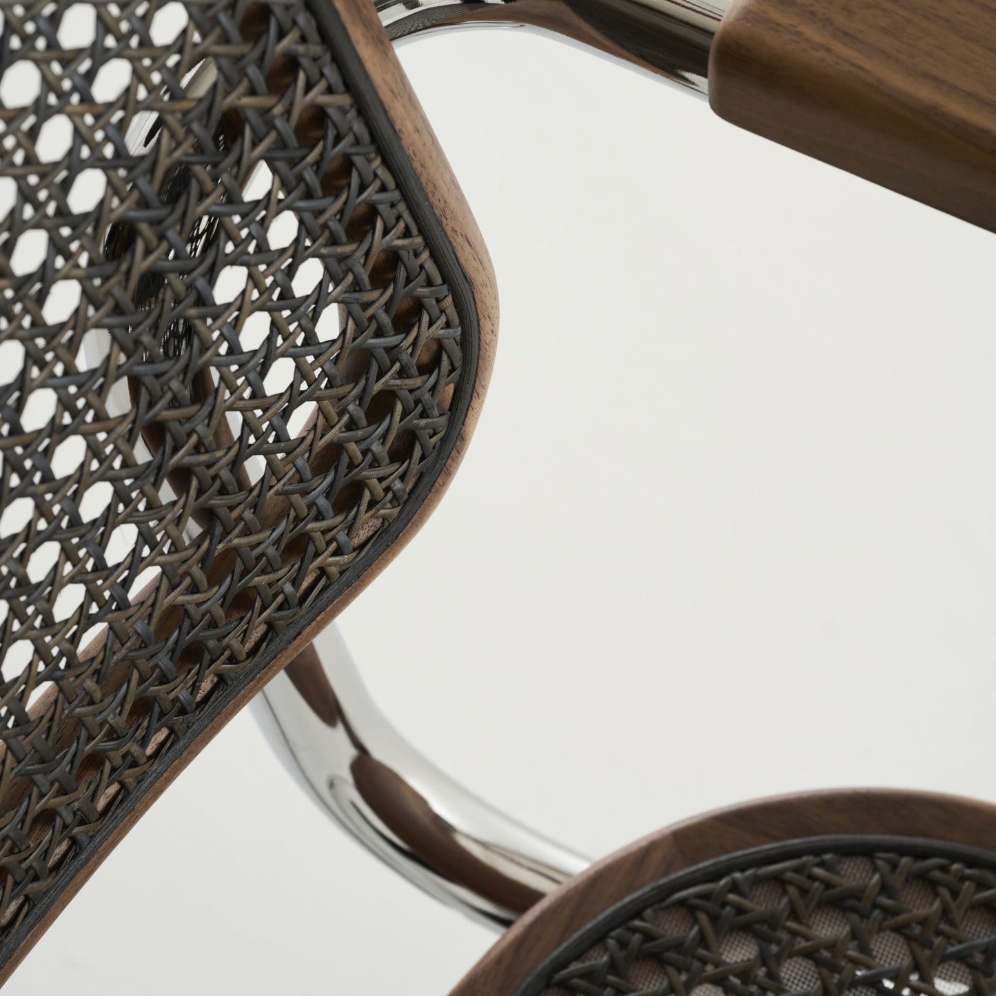 Thonet S 64 V Freischwinger Stuhl mit Armlehnen Sitz & Rücken Rohrgeflecht