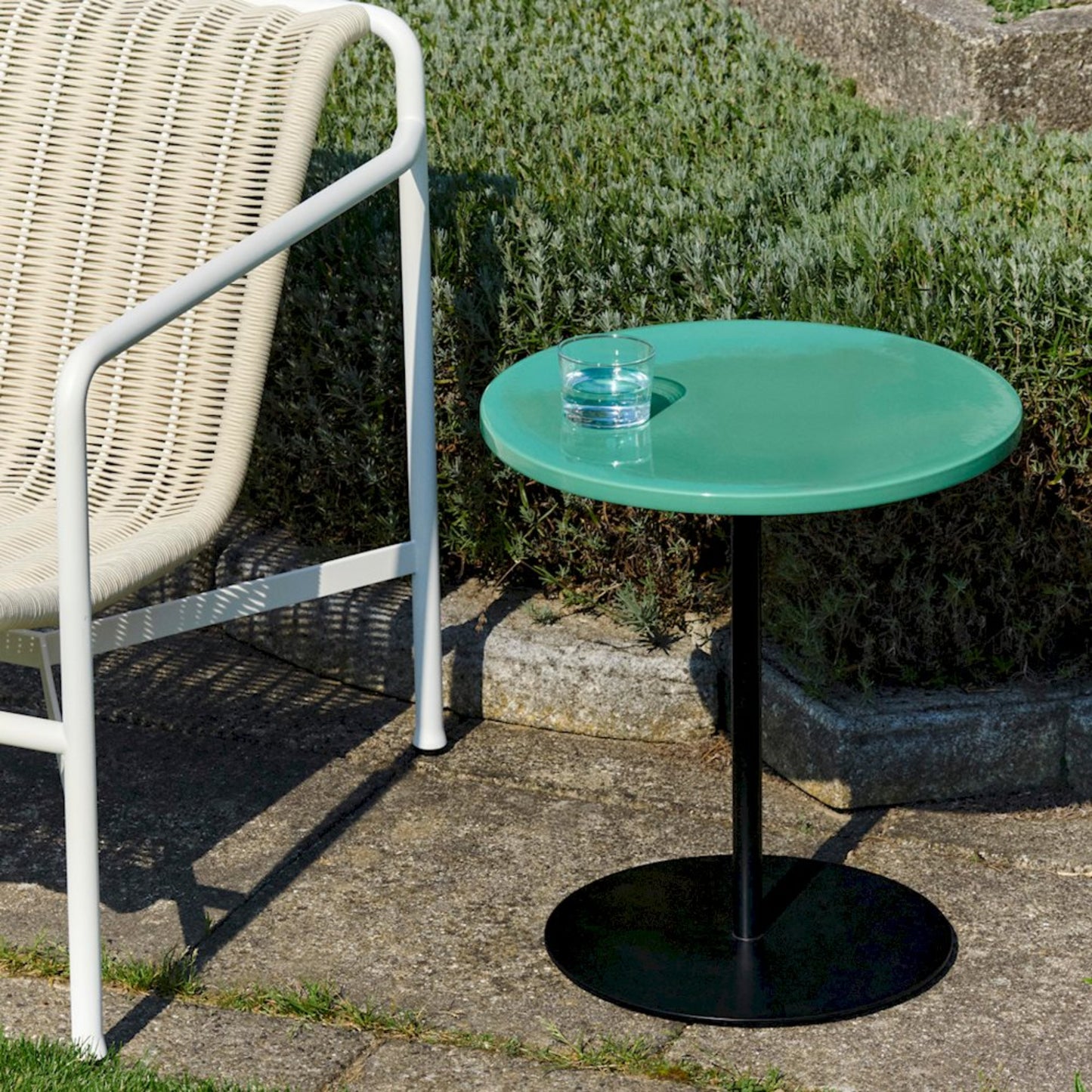 Hay Pyro Coffee Table Beistelltisch Platte Porzellan Fuß Stahl In- & Outdoor