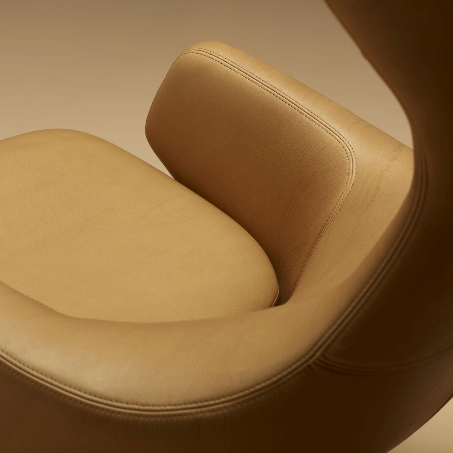 Vitra Grand Repos Loungesessel drehbar Ohrensessel einzeln Synchronmechanik