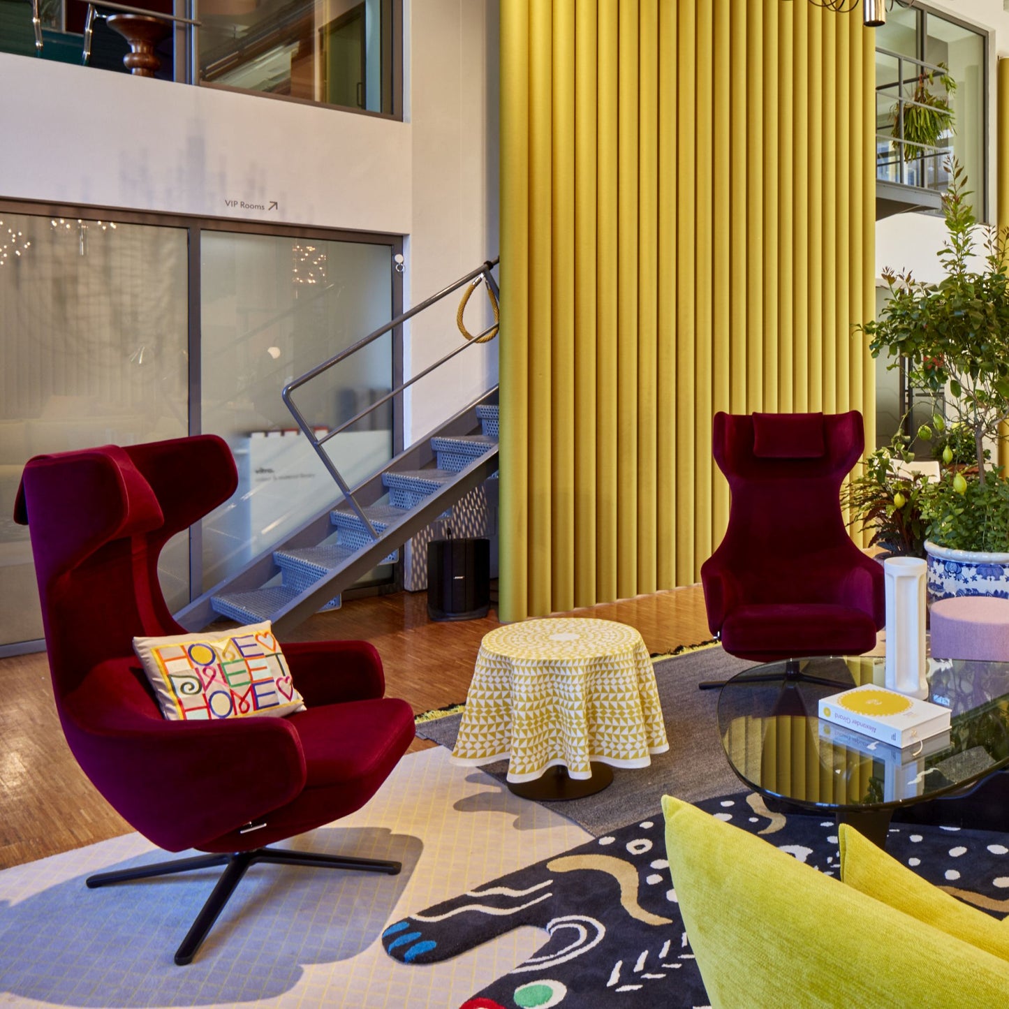 Vitra Embroidered Pillows Alexander Girard Designkissen 40 x 40/30cm bestickt