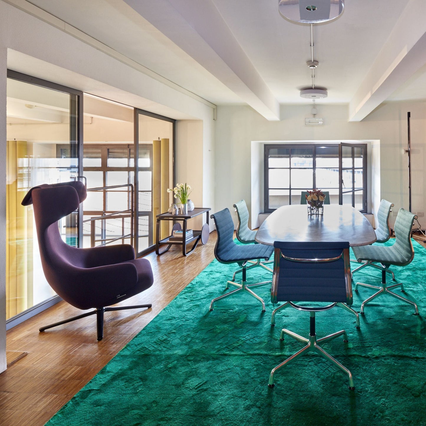 Vitra Grand Repos Loungesessel drehbar Ohrensessel einzeln Synchronmechanik